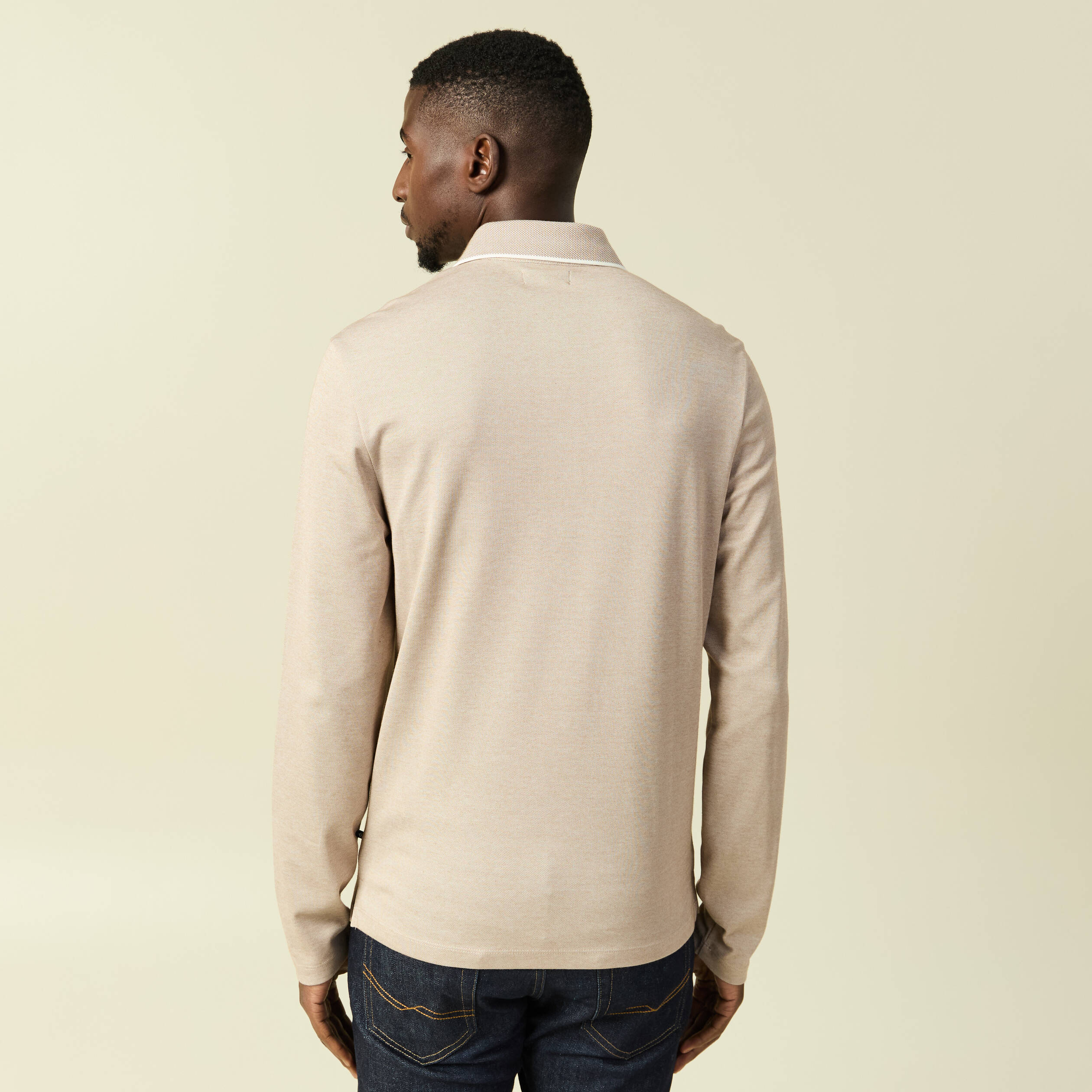 Polo cintr&eacute; manches longues taupe homme