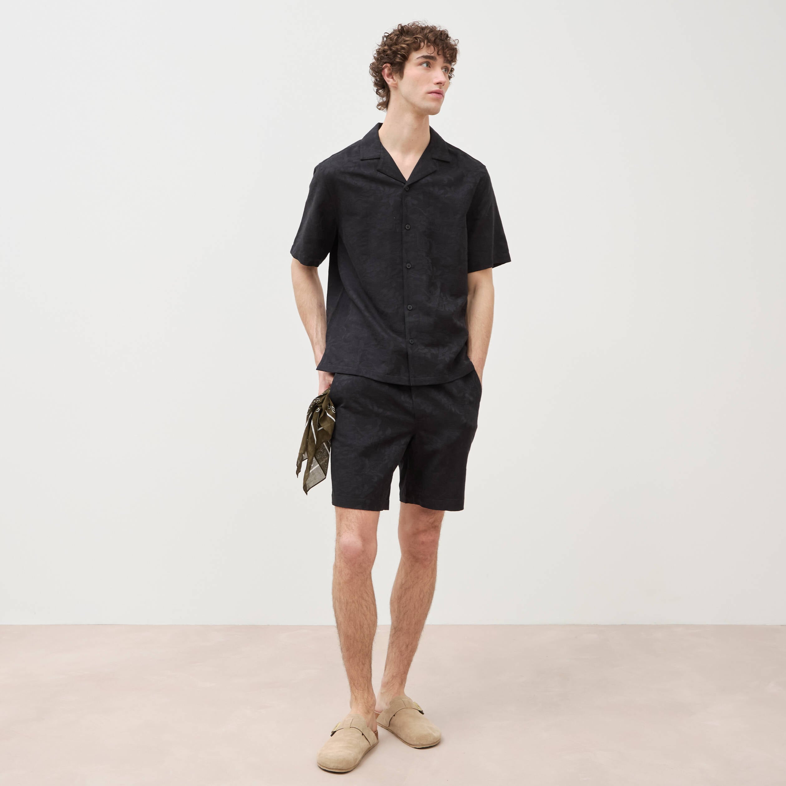 Bermuda coupe droite noir homme