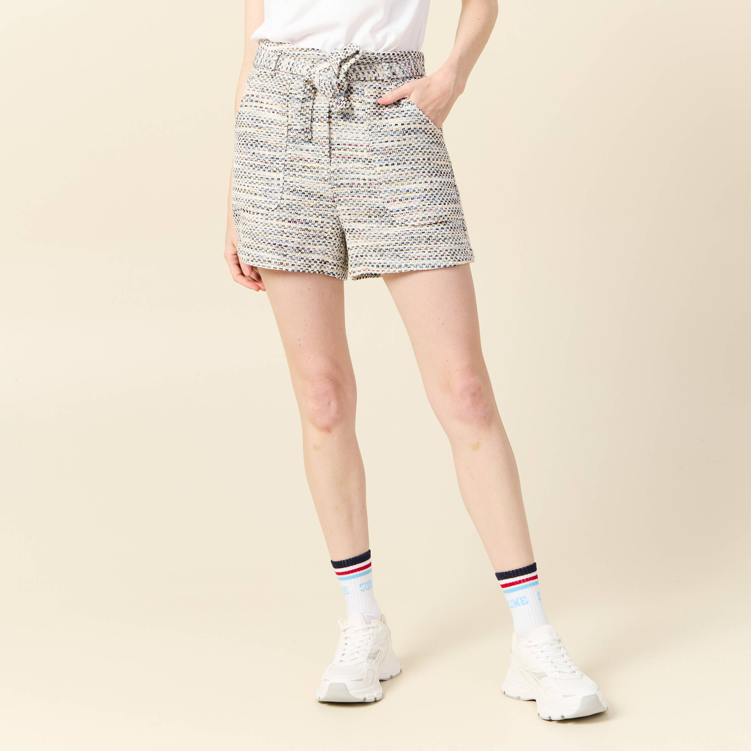 short ajuste taille haute creme femme Short ajusté taille haute creme femme
