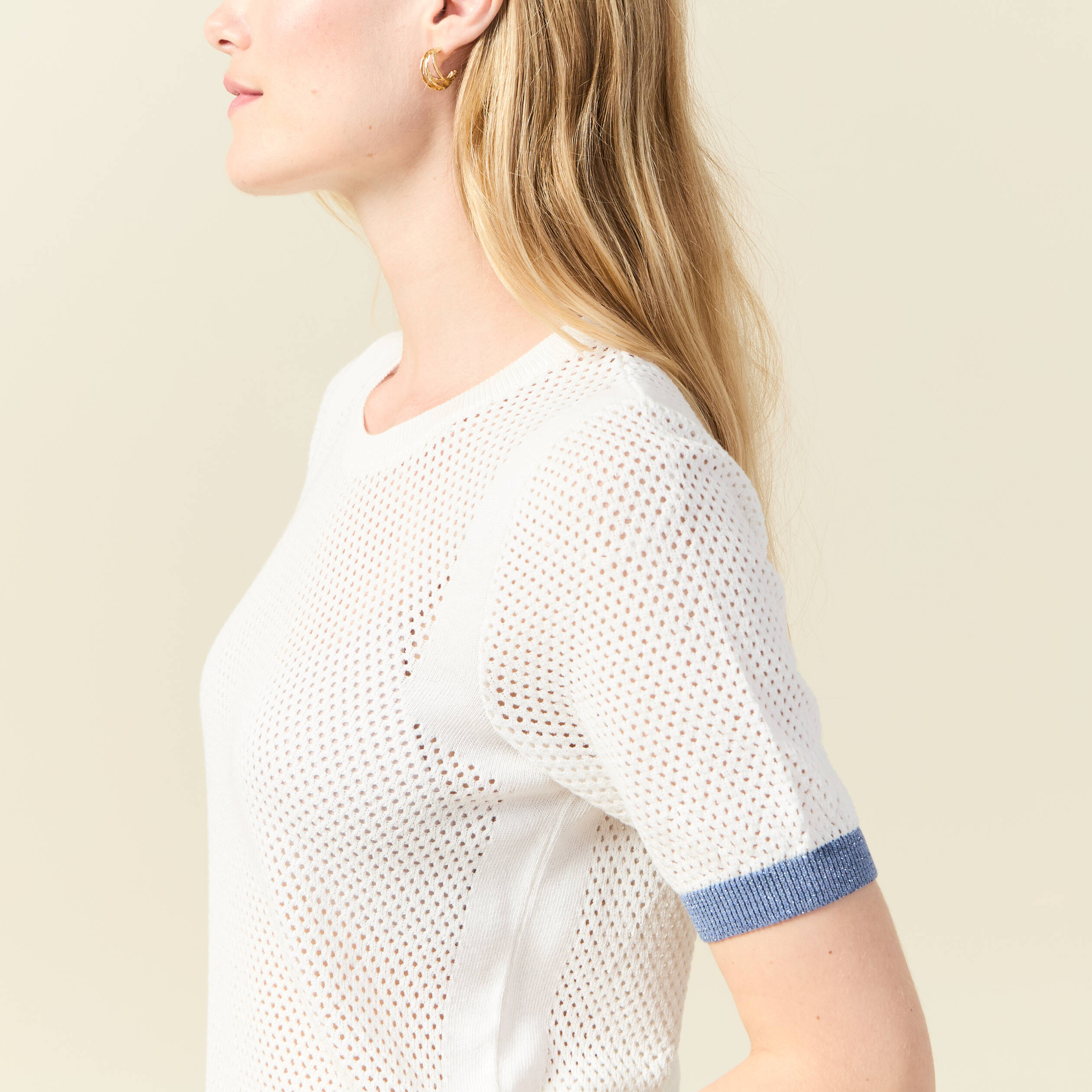Pull manches courtes ajour&eacute; ecru femme