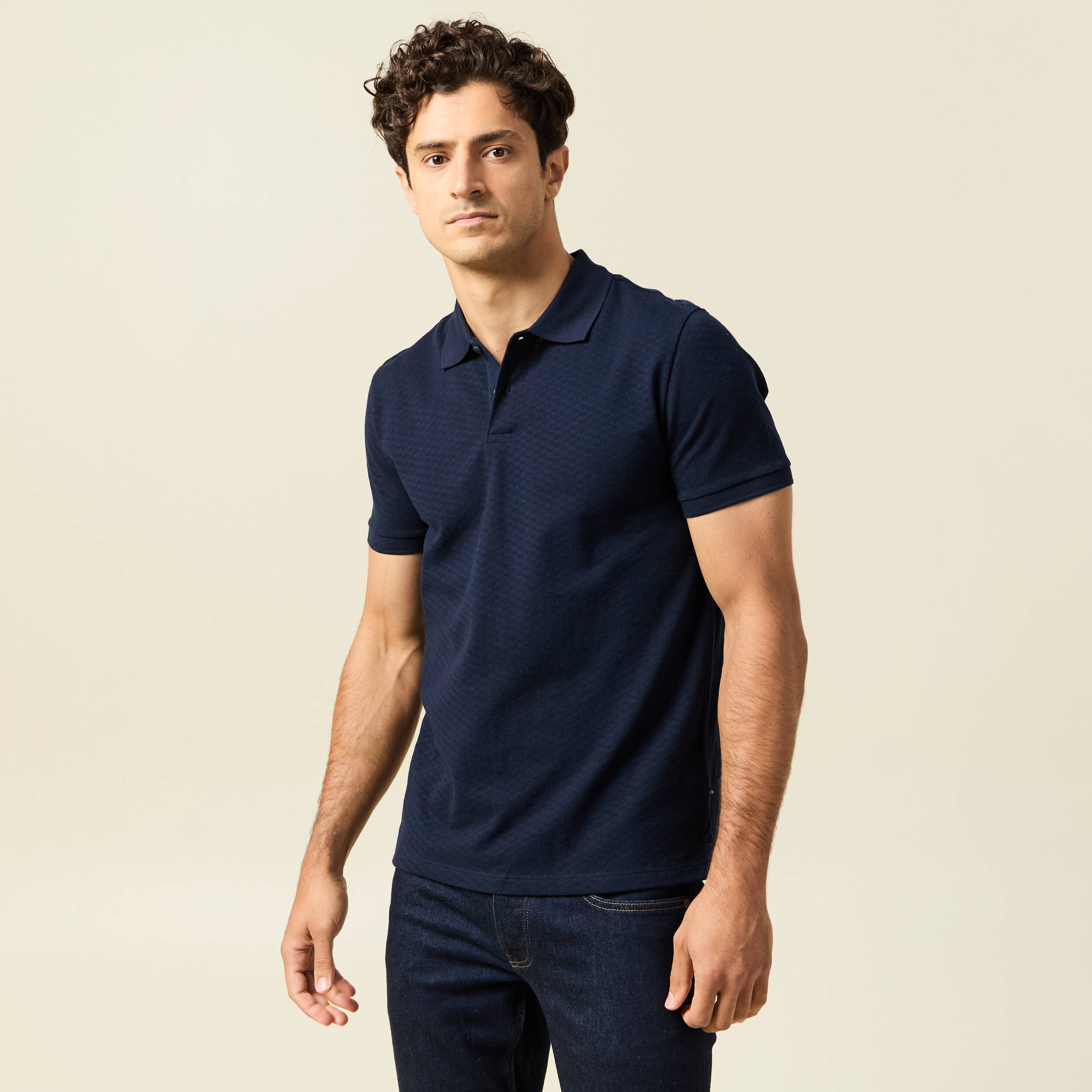 Polo cintr&eacute; en coton manches courtes bleu marine homme