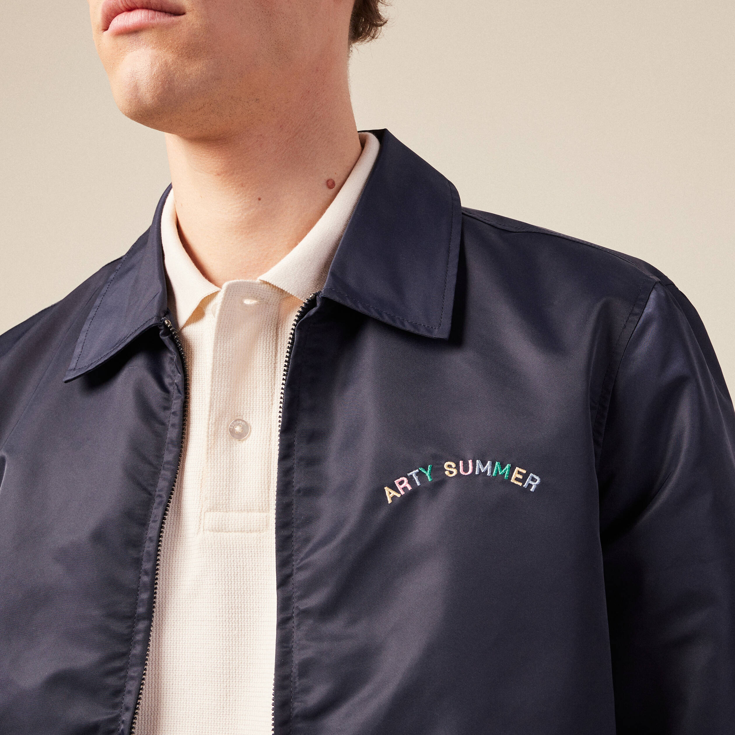 Veste broderie bas resserr&eacute; bleu marine homme