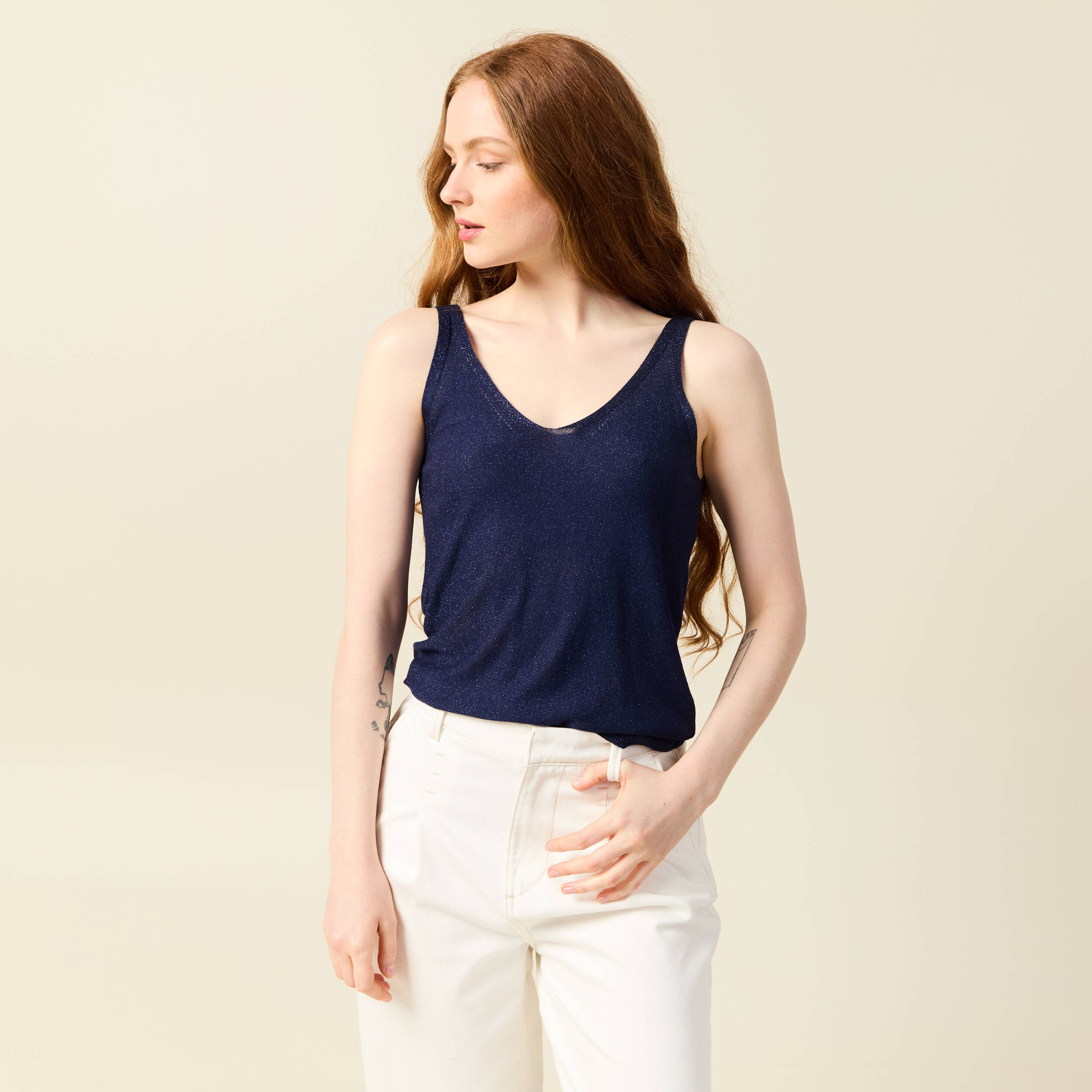 debardeur bretelles fines bleu marine femme Débardeur bretelles fines bleu marine femme