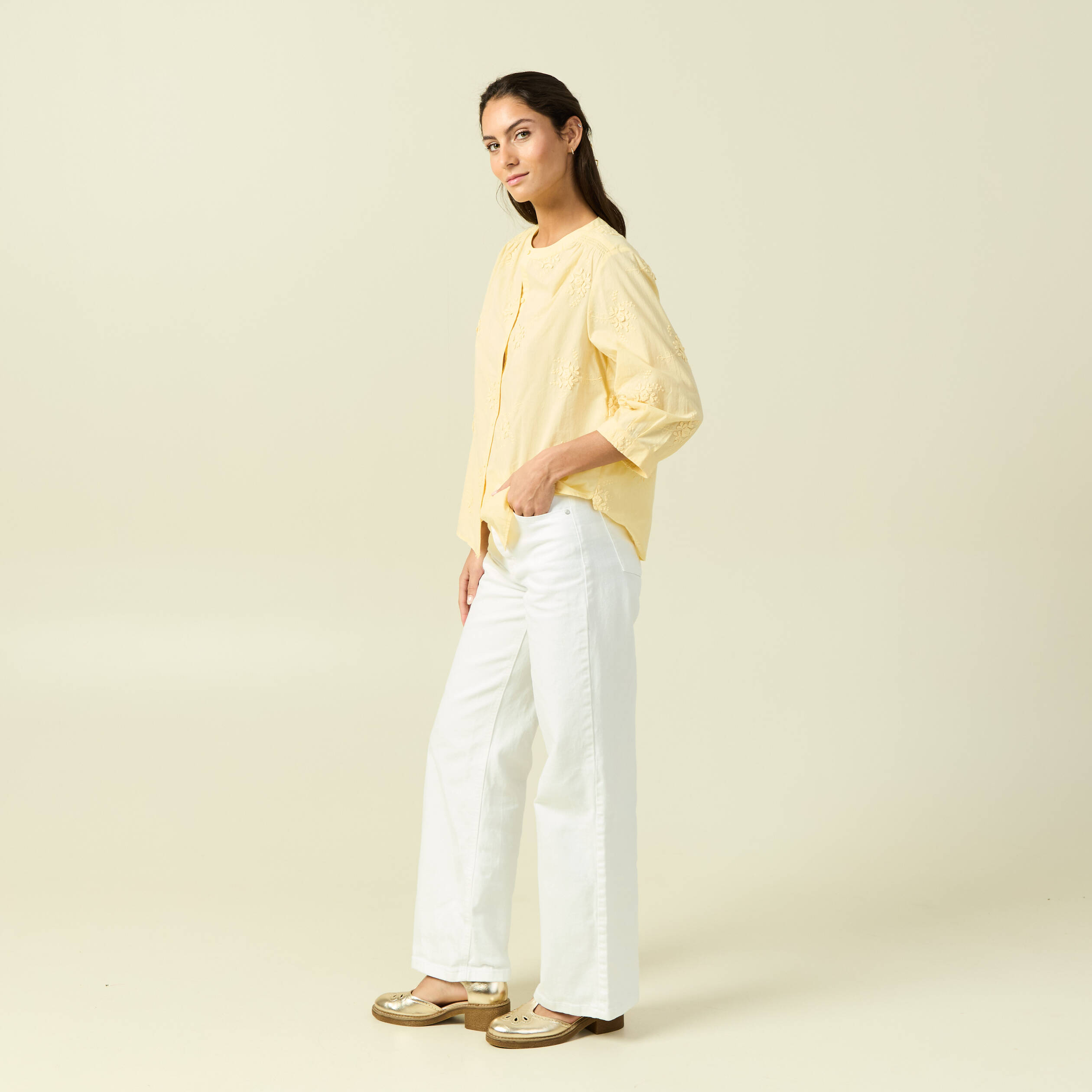 Chemise en coton manches 3/4 jaune clair femme