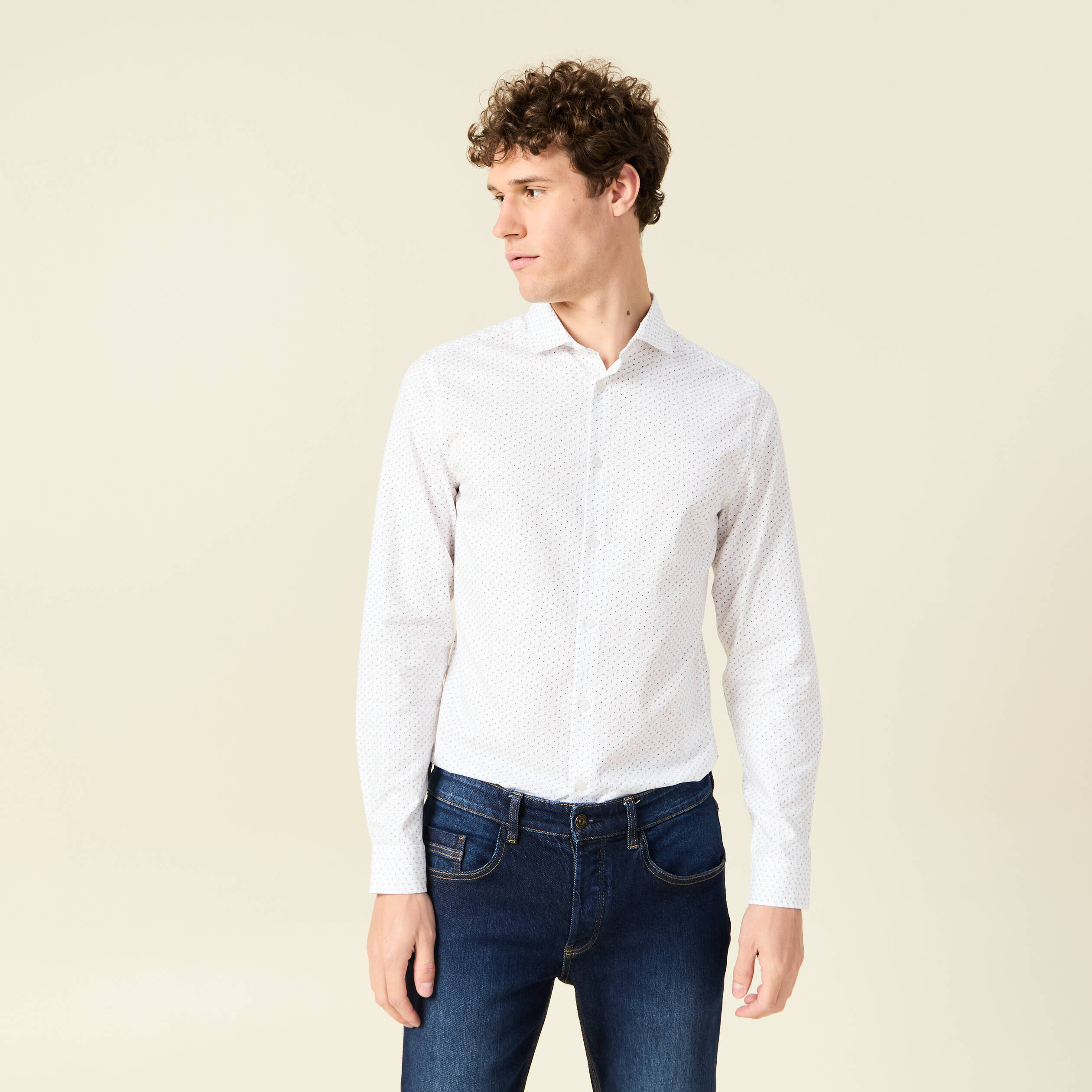 Chemise cintr&eacute;e en coton manches longues blanc homme