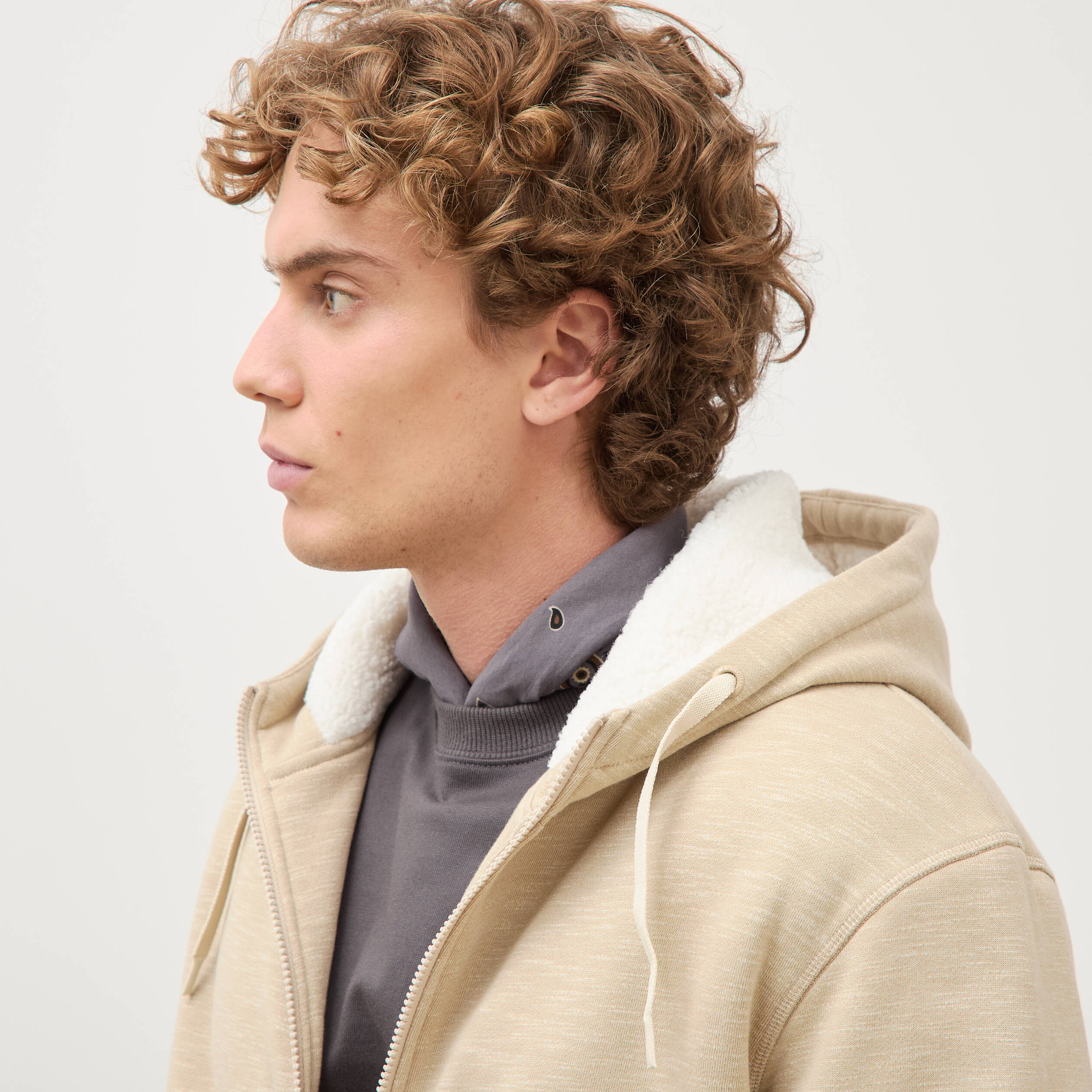 Sweat manches longues zipp&eacute; beige homme