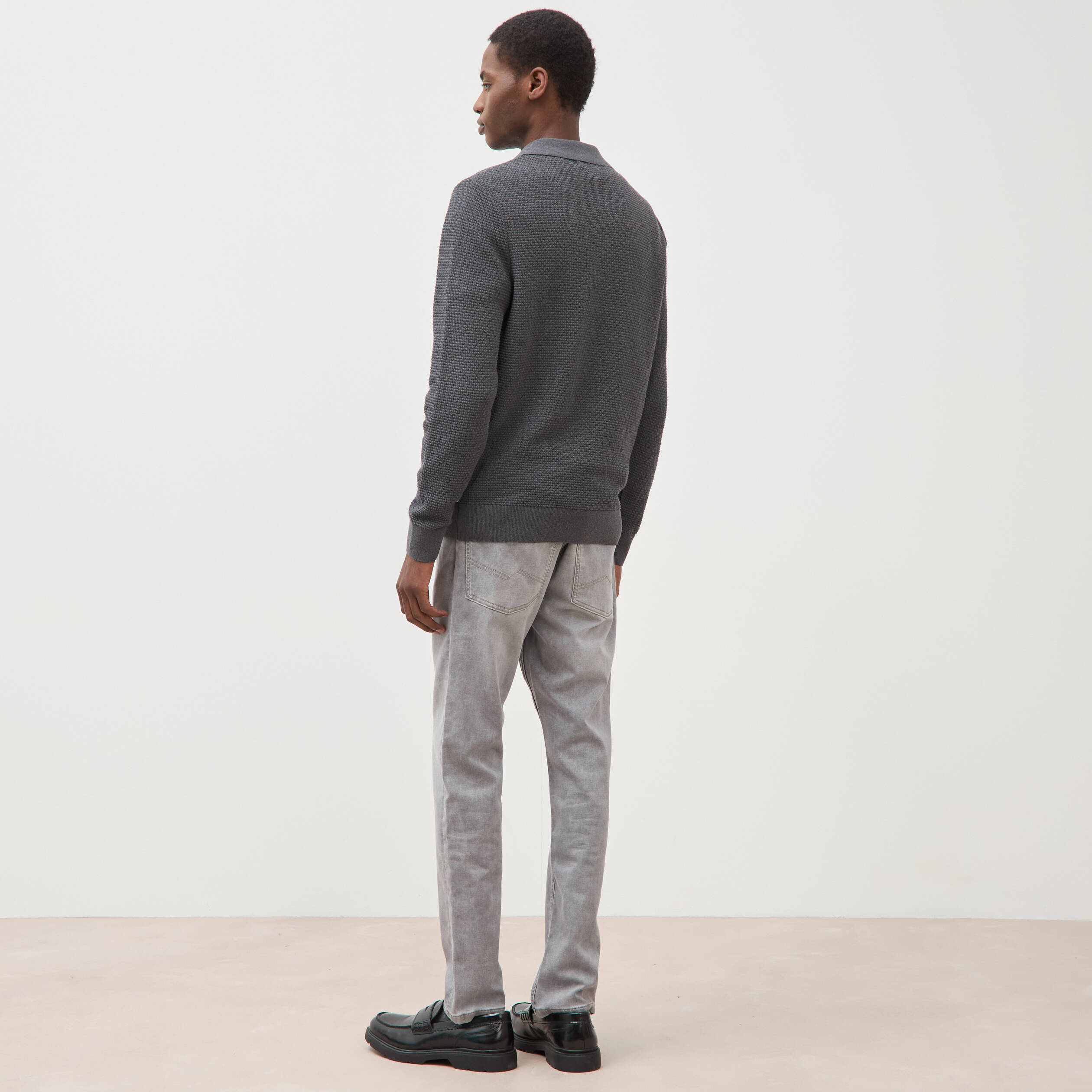 Pull manches longues gris fonc&eacute; homme