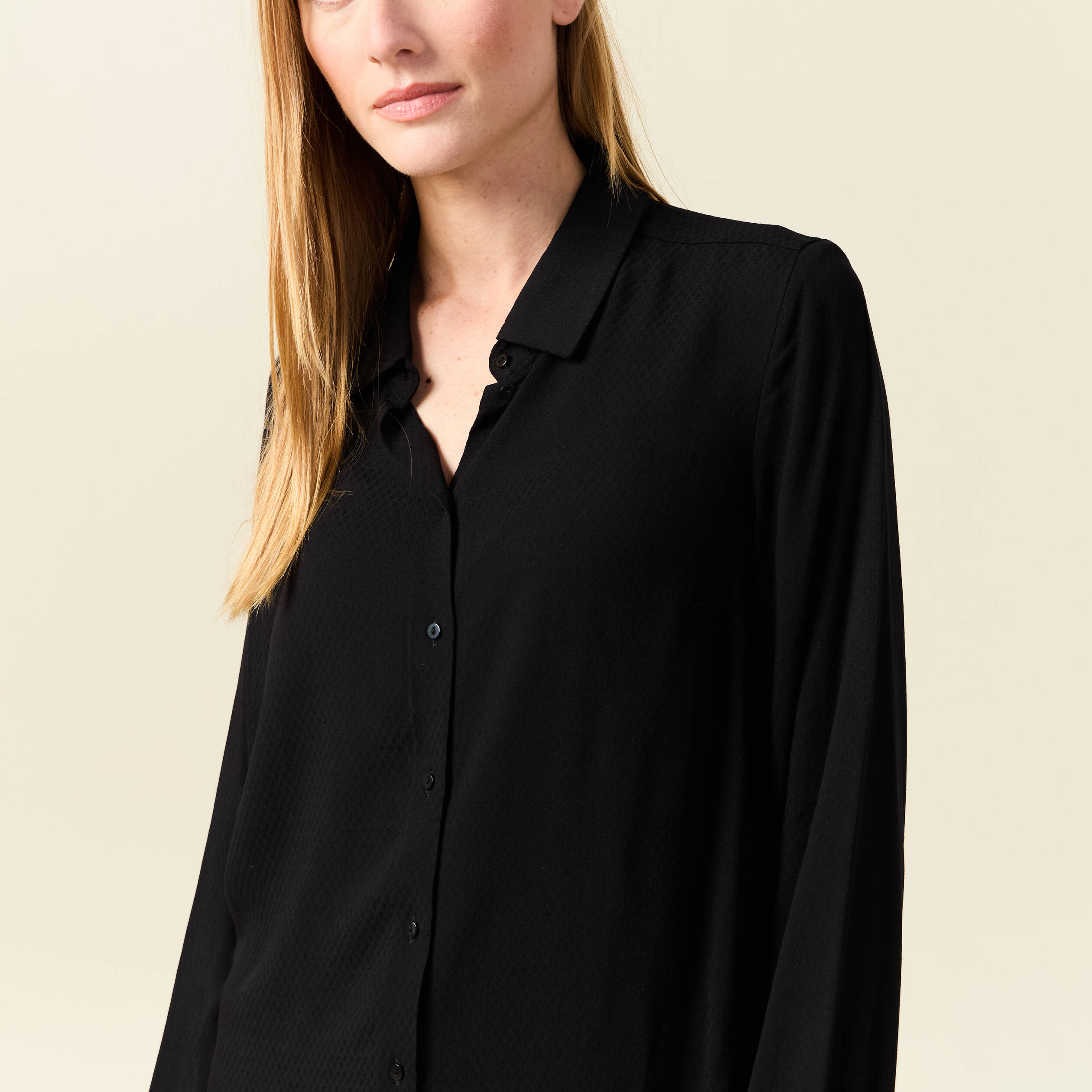 chemise manches longues fluide noir femme Chemise manches longues fluide noir femme