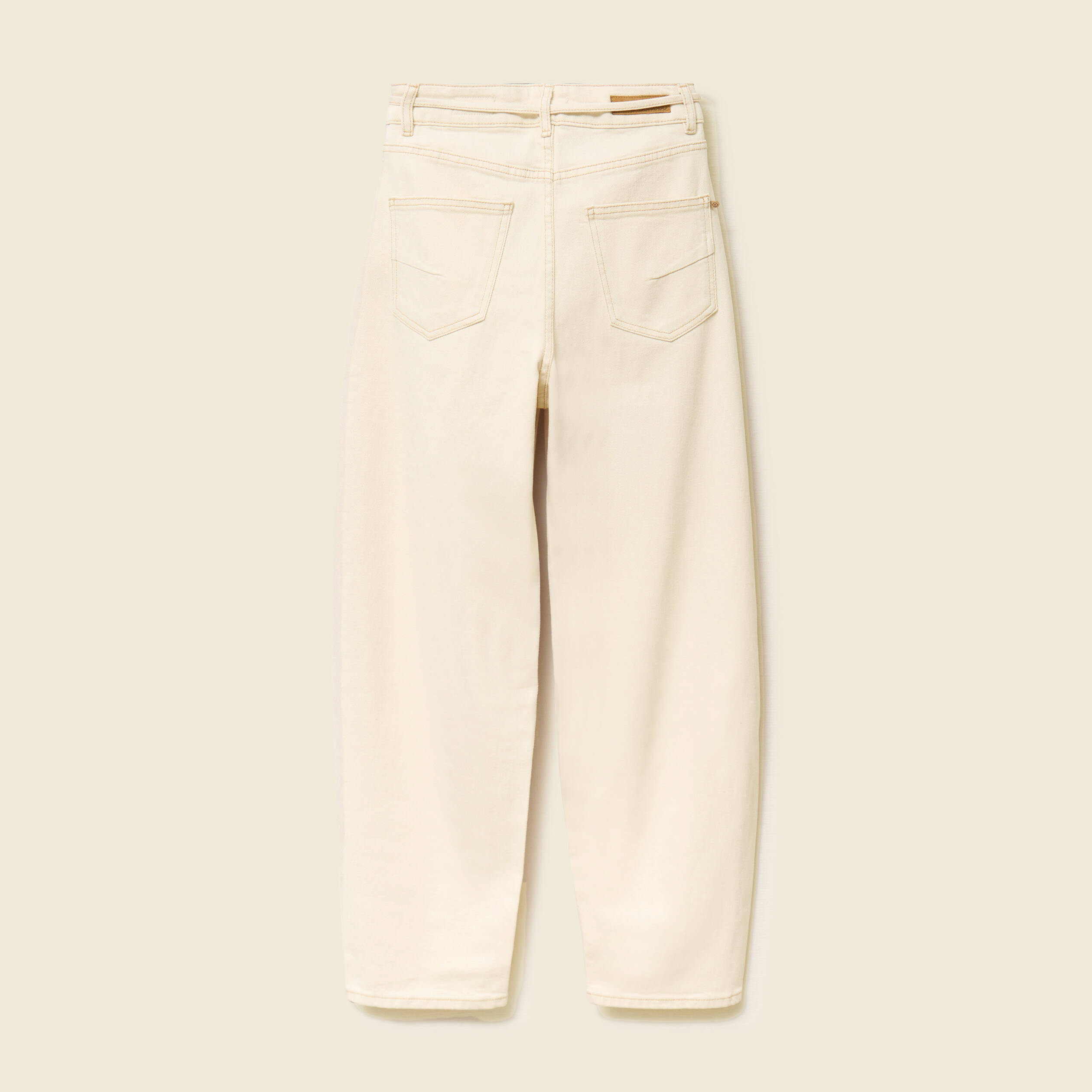 Jeans barrel 7/8&egrave;me avec ceinture denim blanc femme