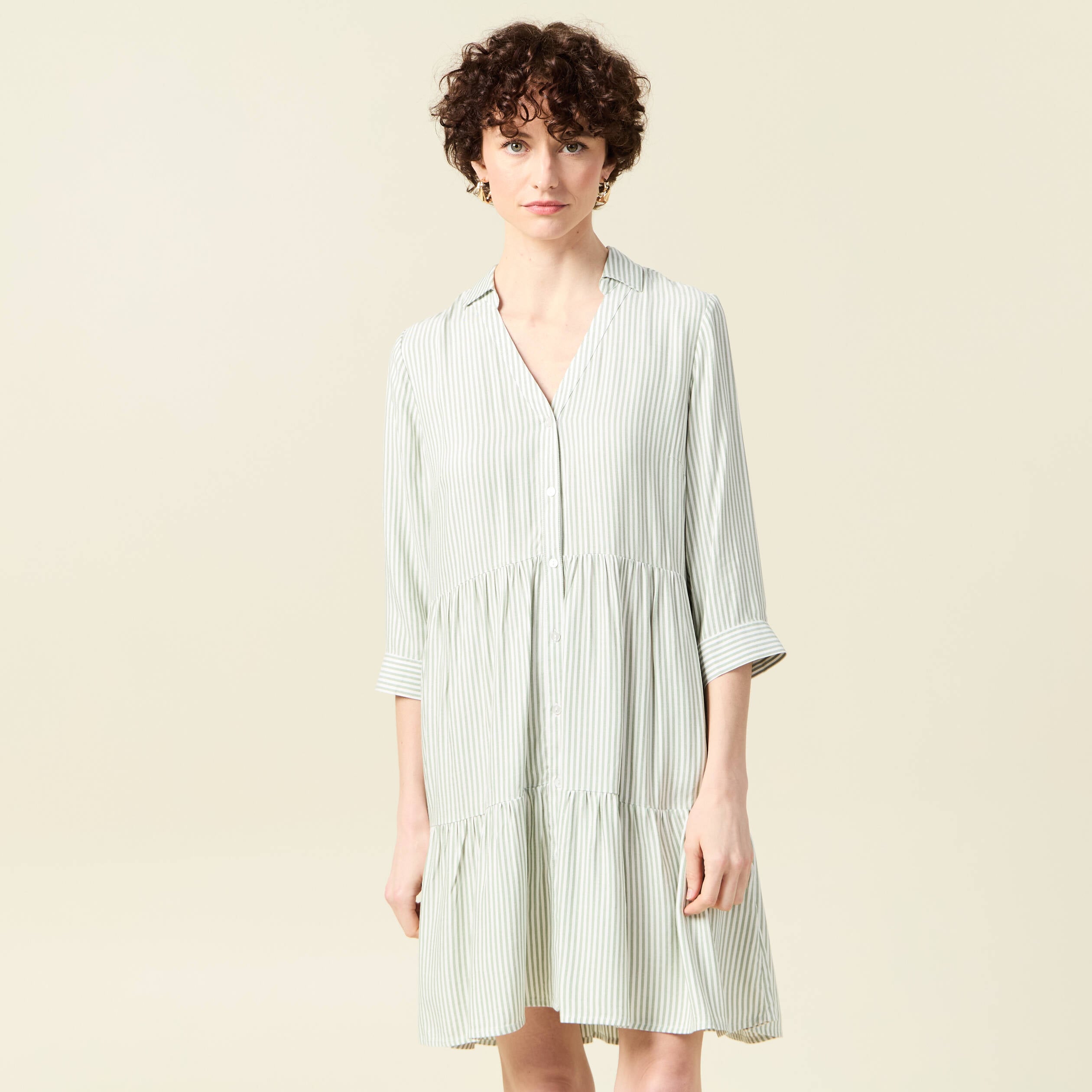 Robe patineuse boutonn&eacute;e vert olive femme