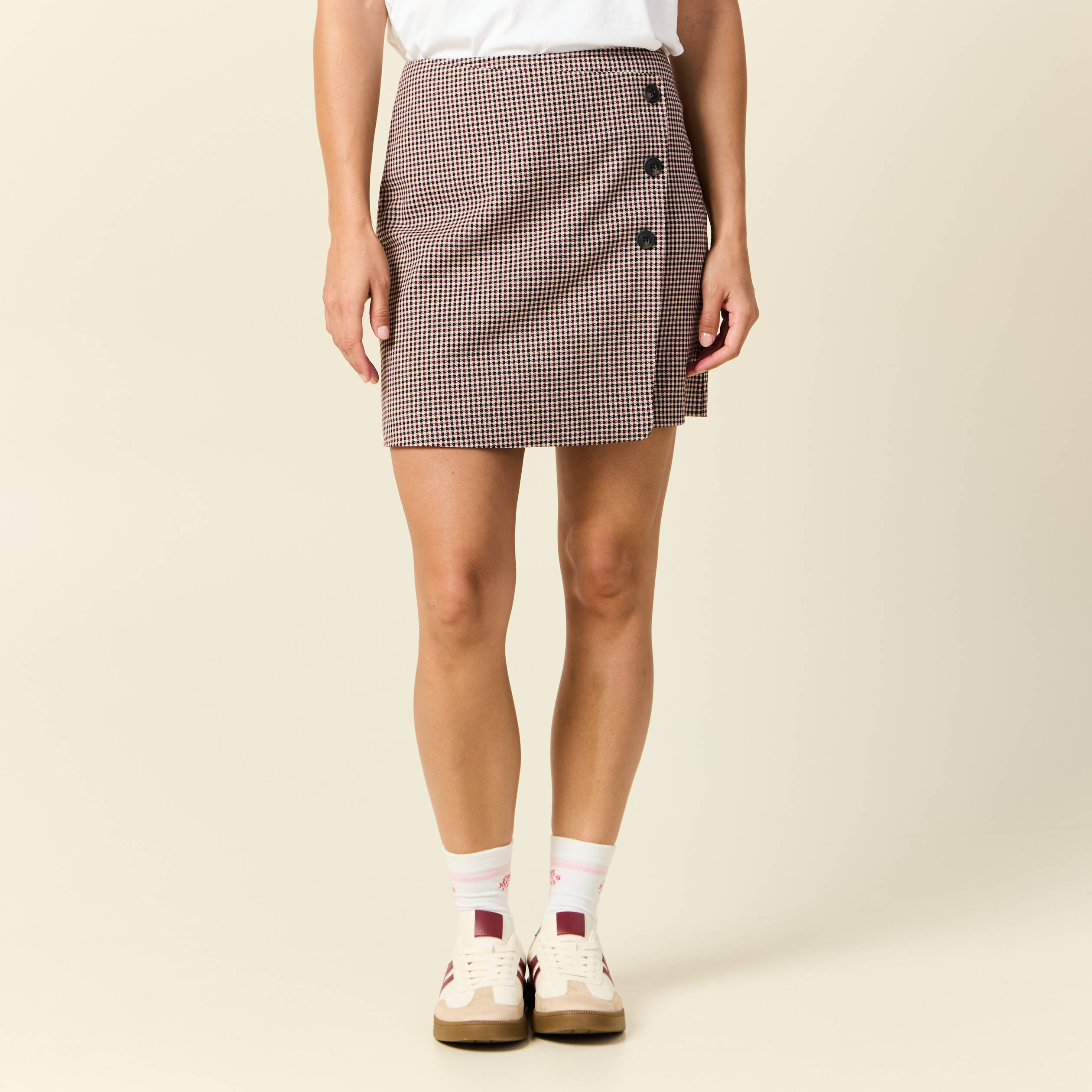 jupe courte portefeuille noir femme Jupe courte portefeuille noir femme