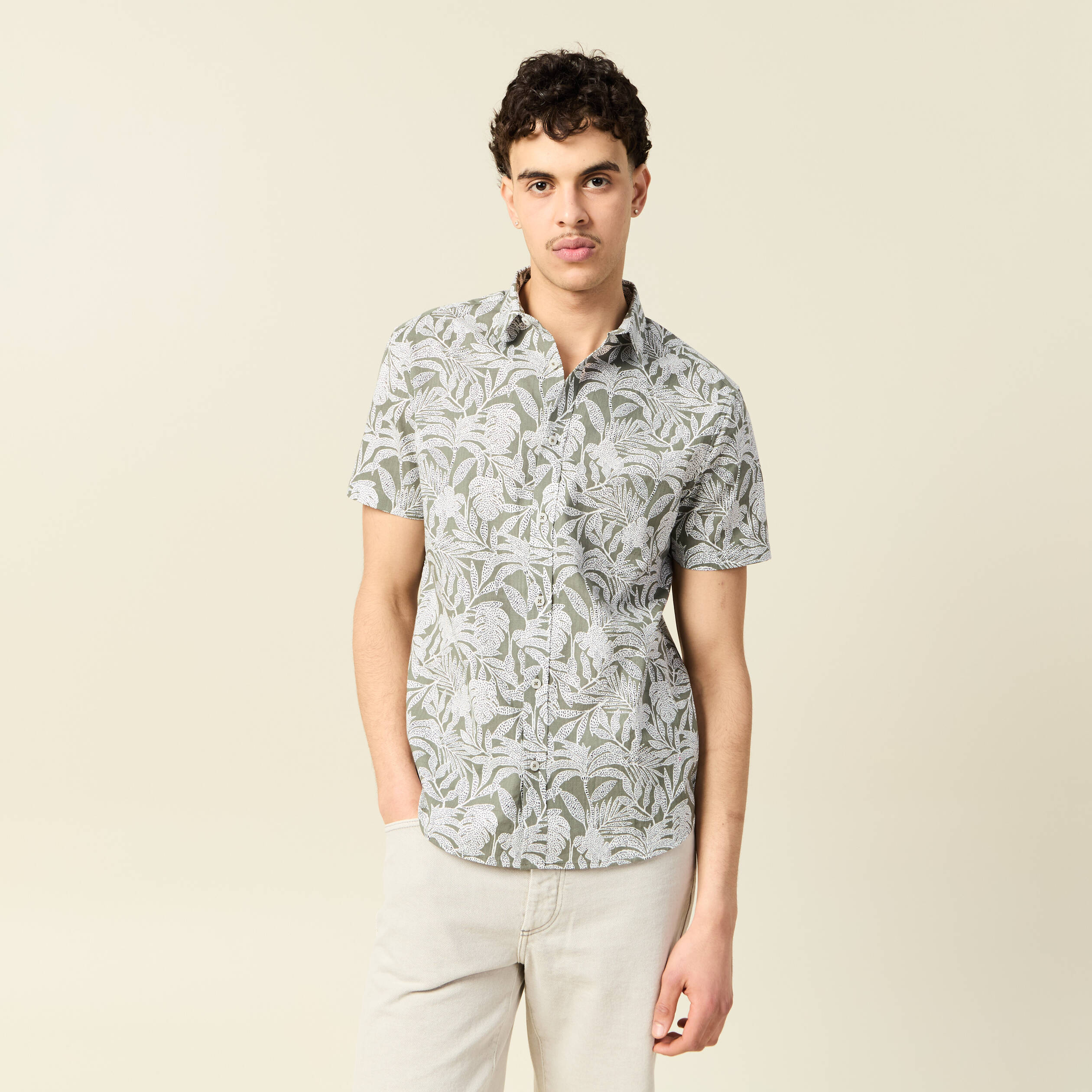 chemise manches courtes vert kaki homme Chemise manches courtes vert kaki homme