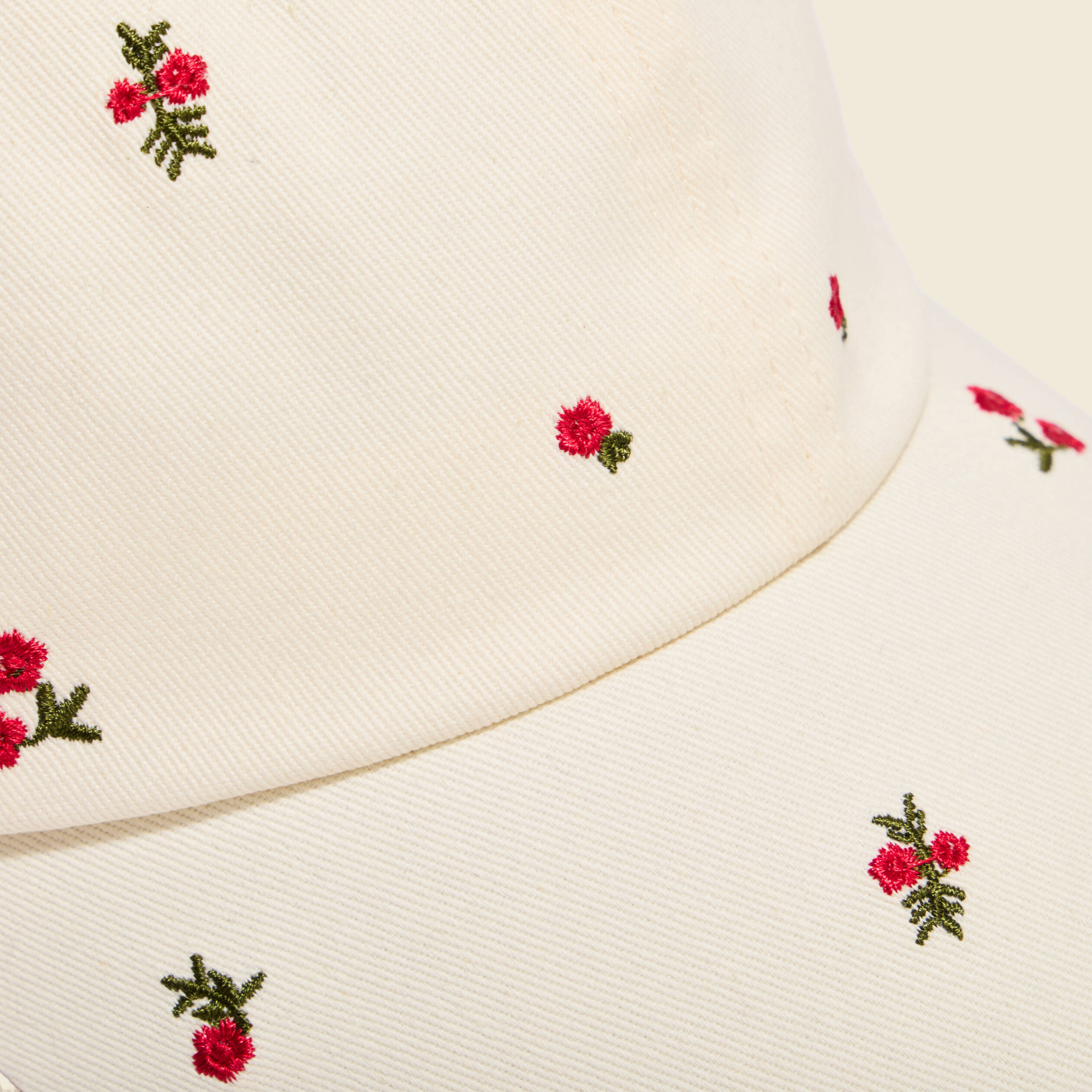 Casquette en coton ecru femme