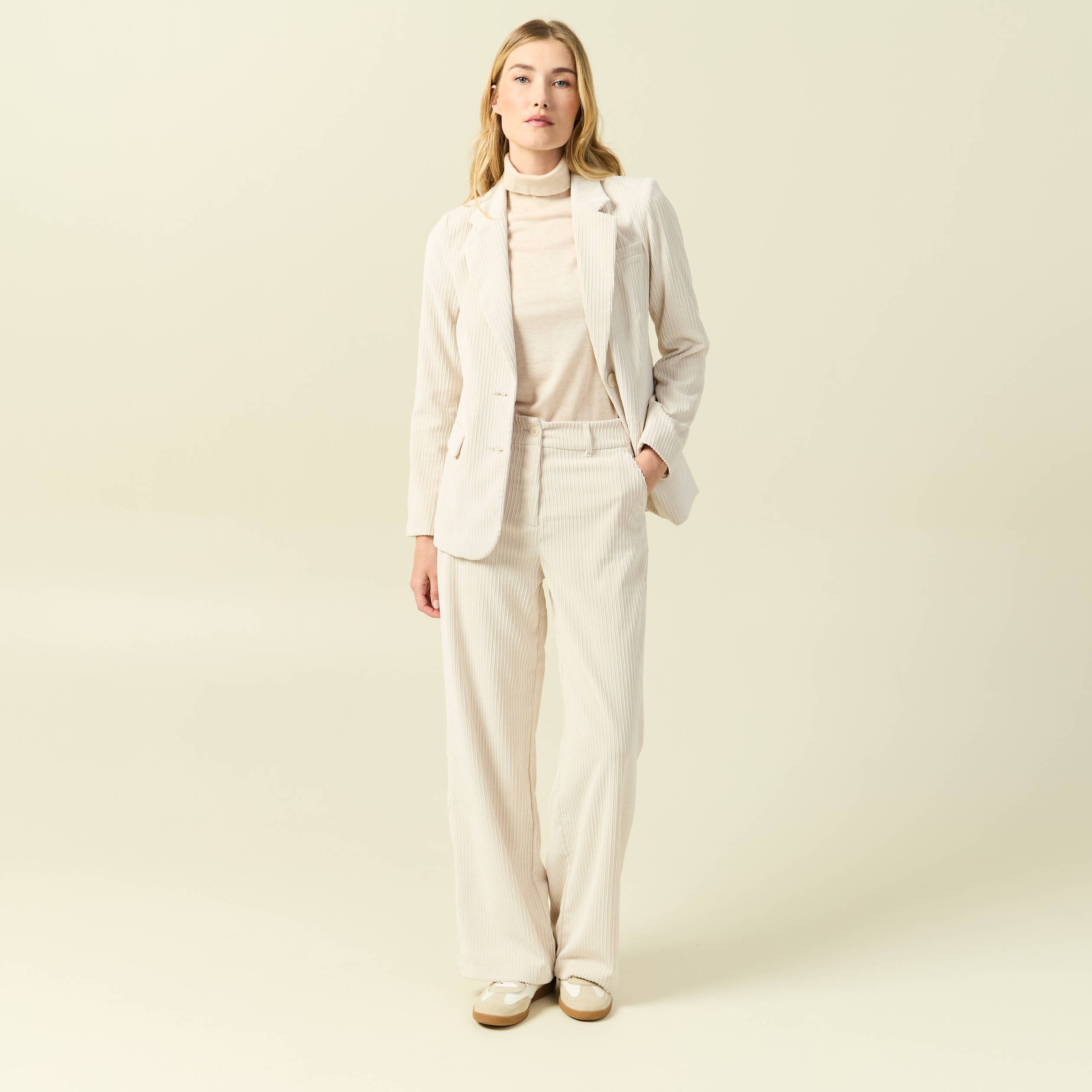 Veste ajustée velours col tailleur creme femme Vibs