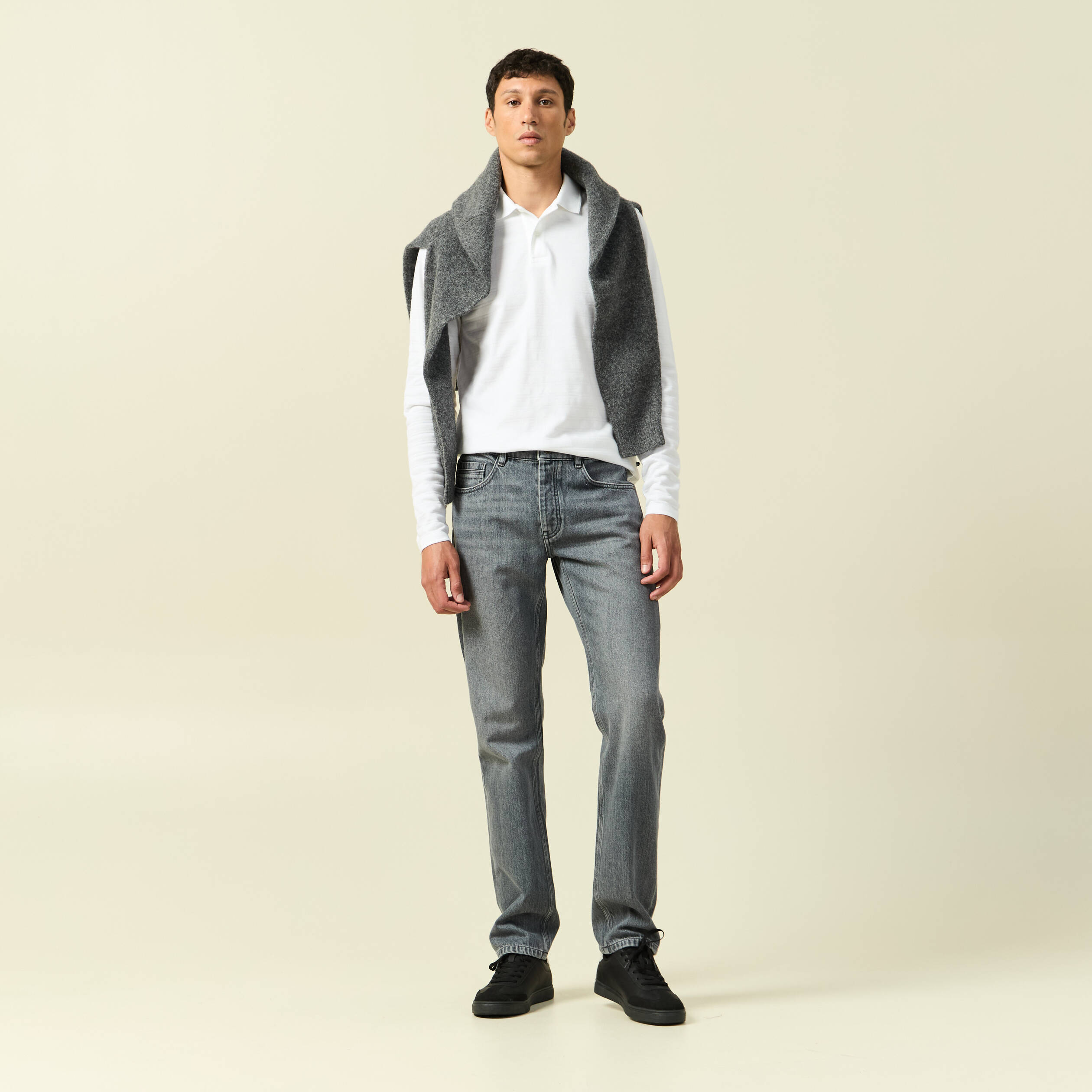 Jeans straight longueur 34 bleu gris homme