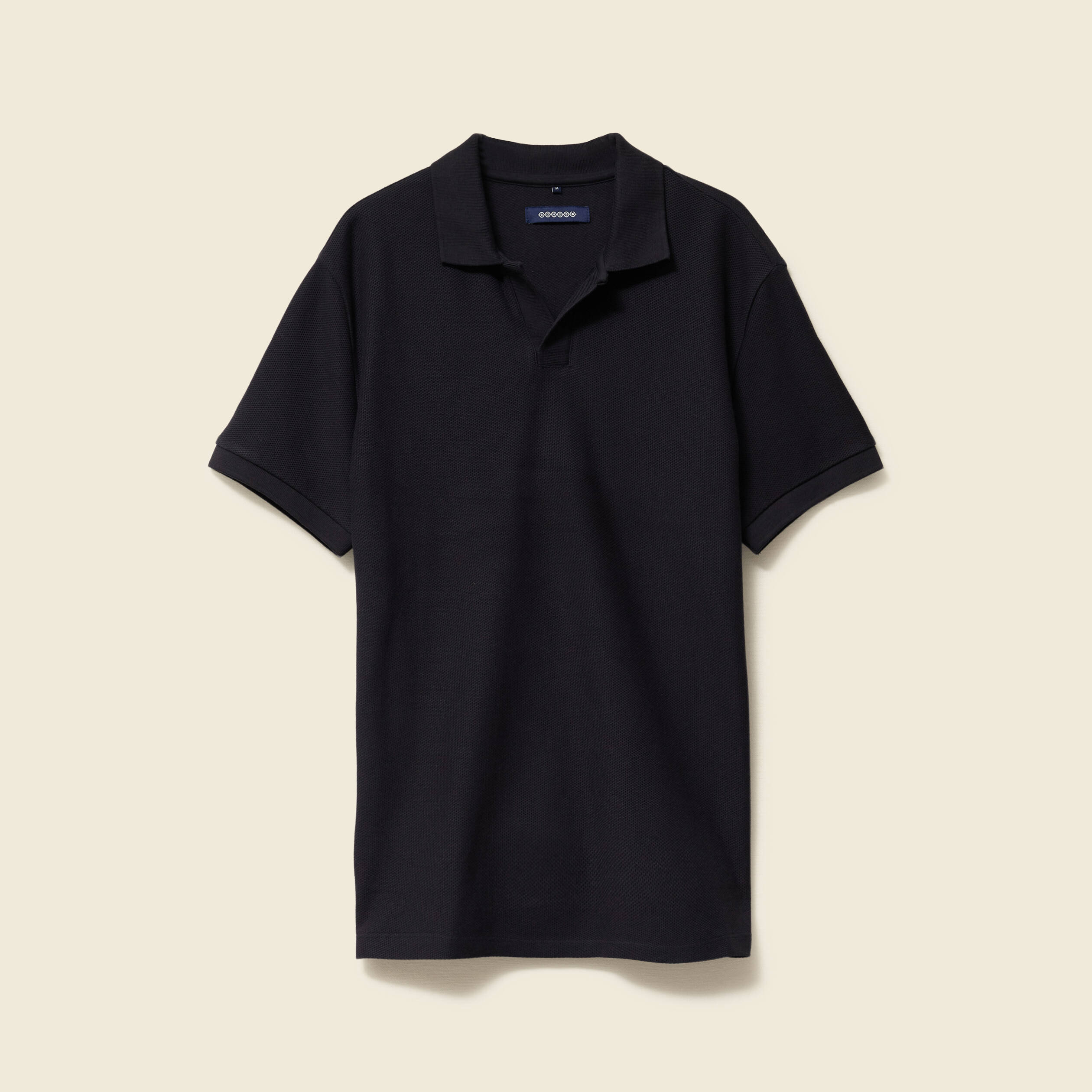 Polo cintr&eacute; manches courtes en coton noir homme