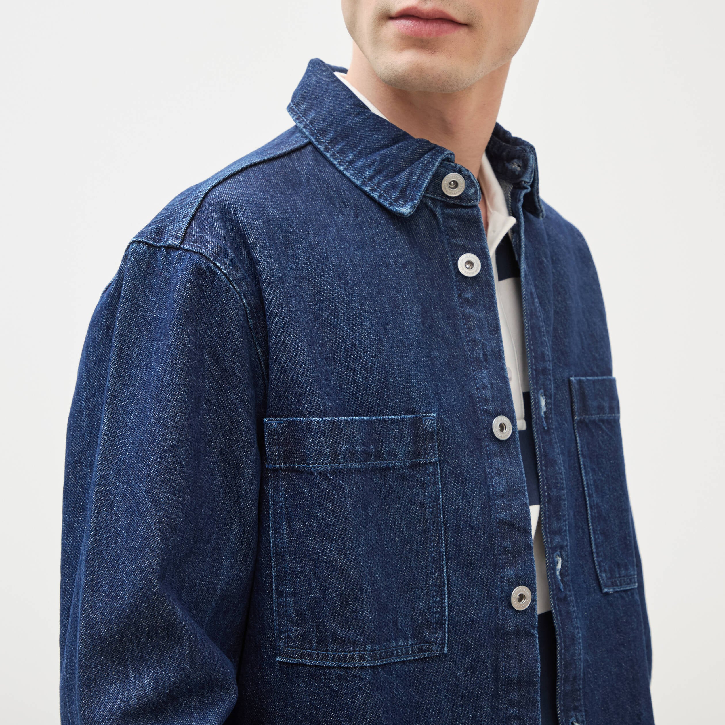 Surchemise en jeans coton coupe droite denim brut homme