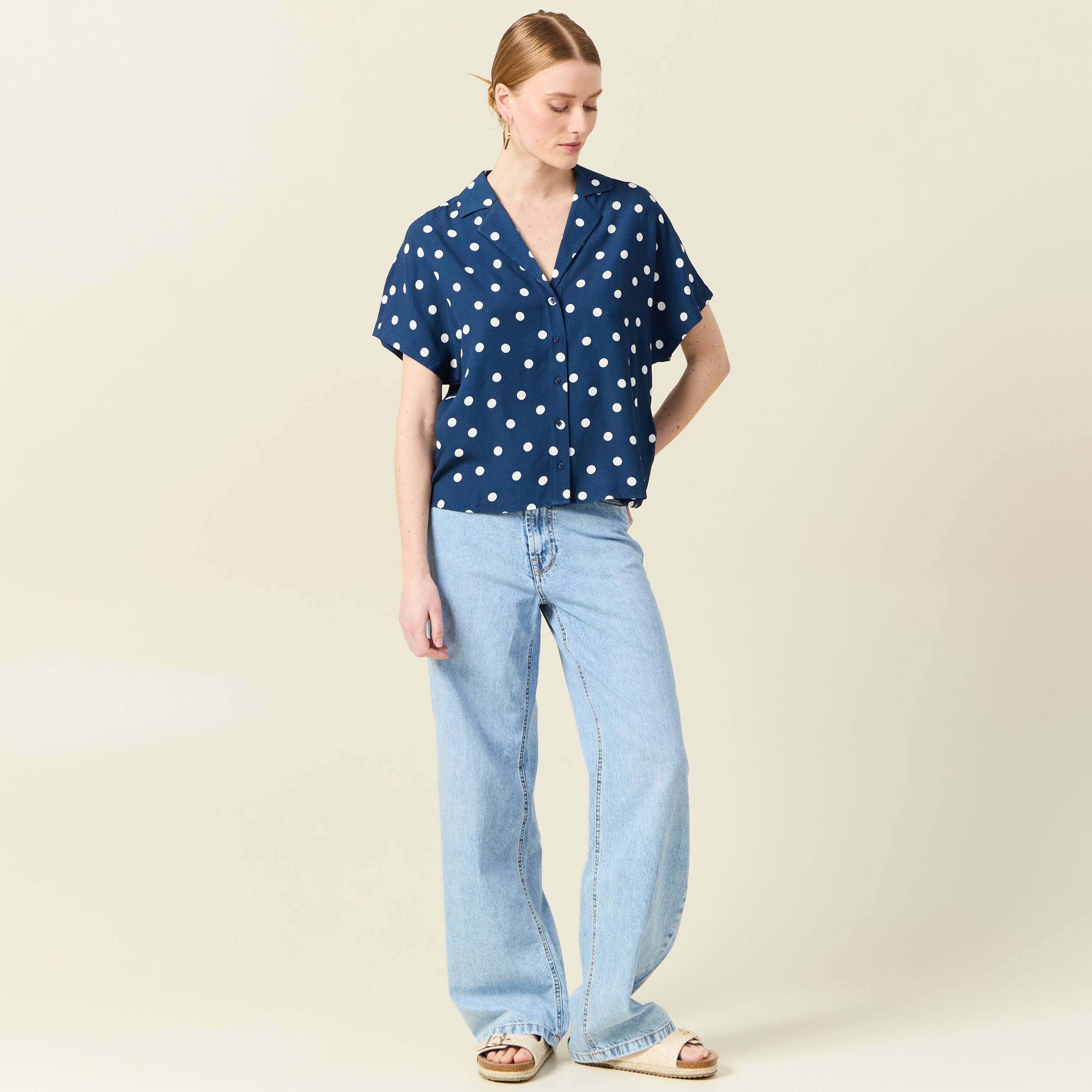 chemise manches courtes bleu marine femme Chemise manches courtes bleu marine femme
