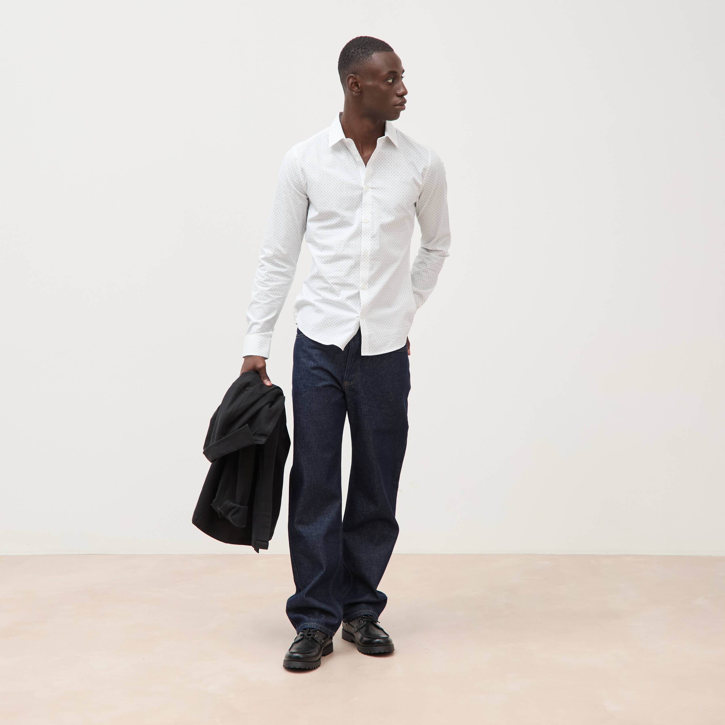 Chemise cintr&eacute;e en coton manches longues bleu homme