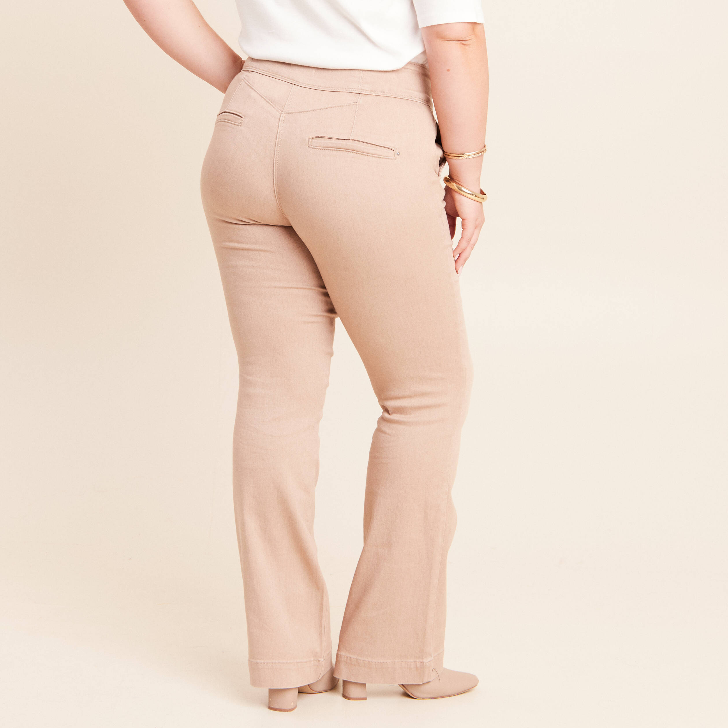 Jean coupe bootcut taille haute sable femme