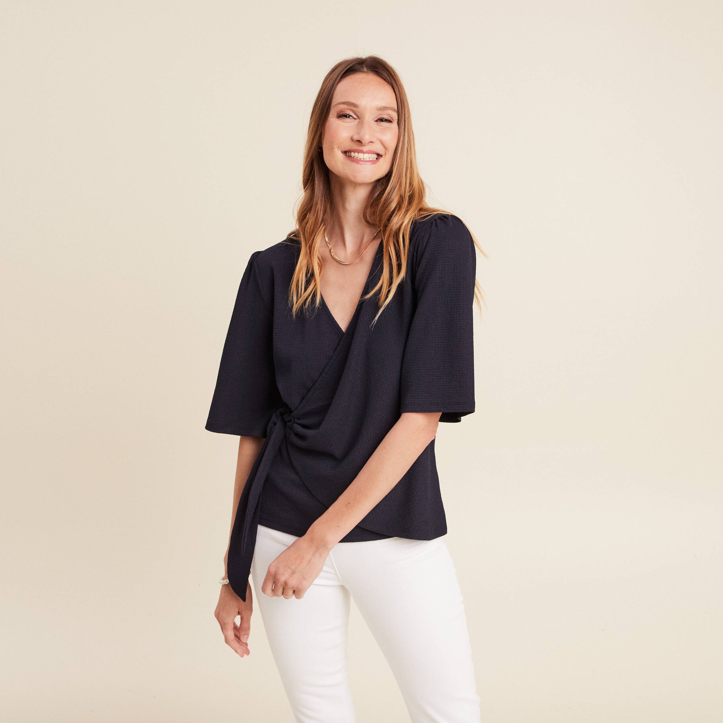 blouse col v manches coude bleu fonce femme Blouse col V manches coude bleu foncé femme