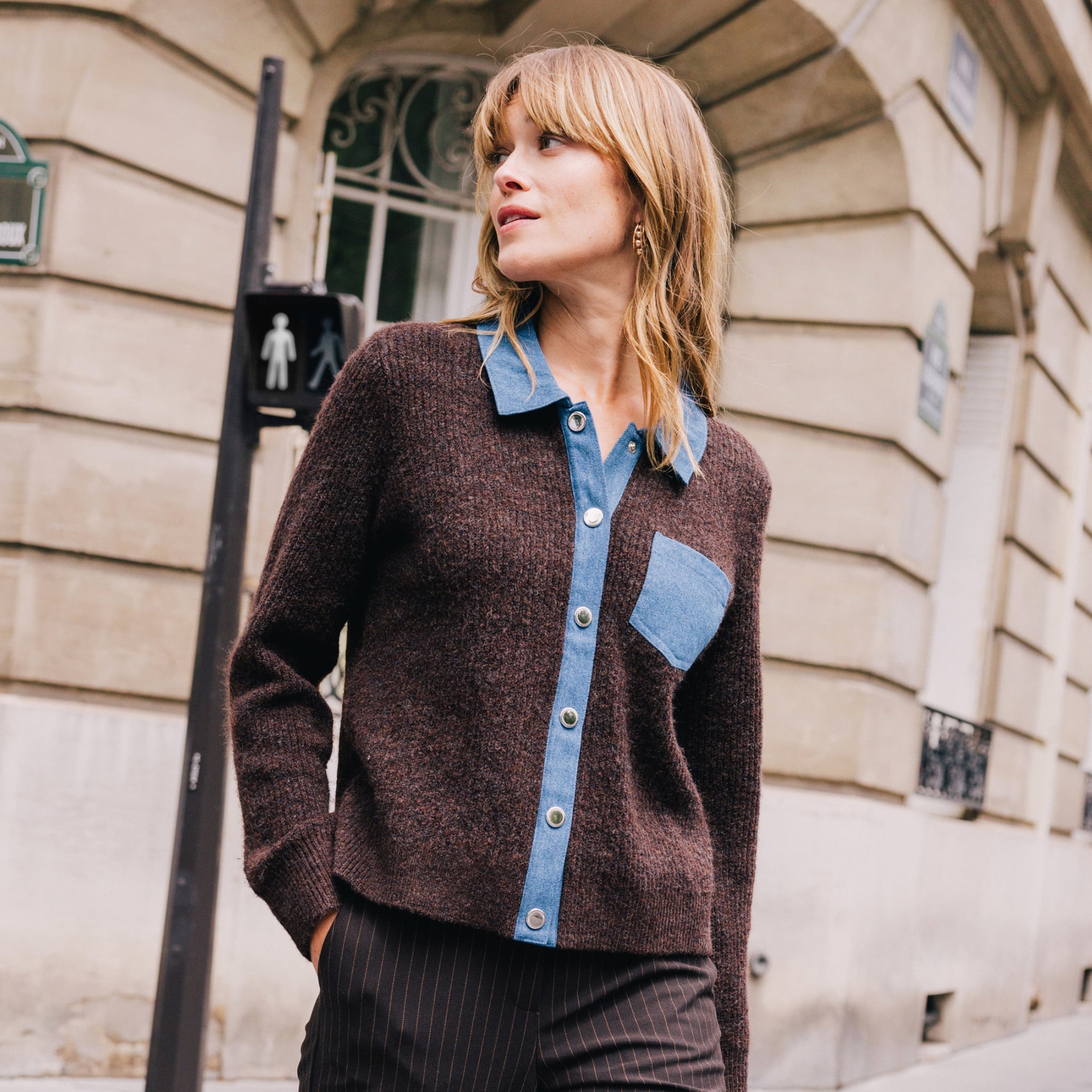 Gilet col chemise manches longues marron fonc&eacute; femme