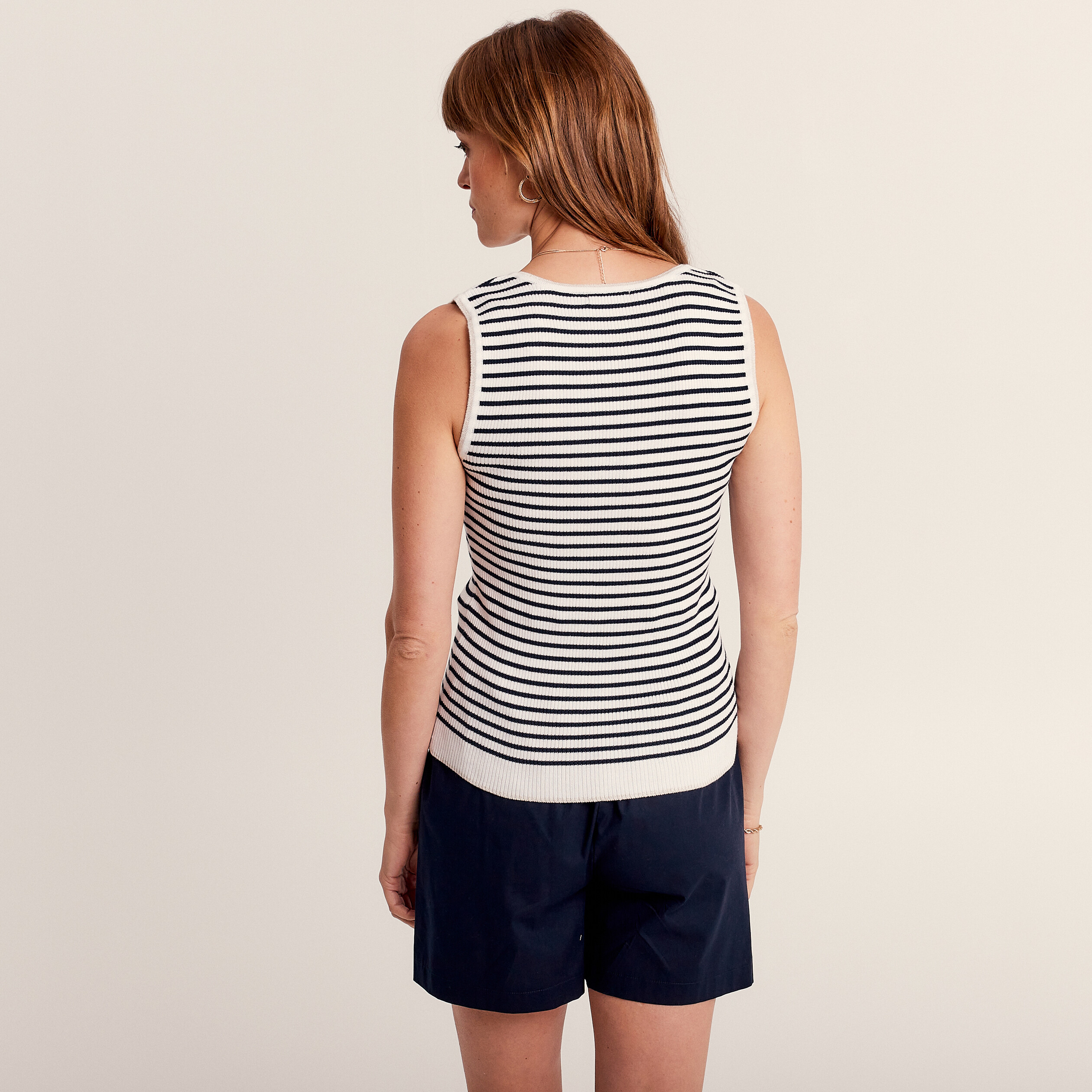 pull debardeur col en v bleu marine femme Pull débardeur col en V bleu marine femme