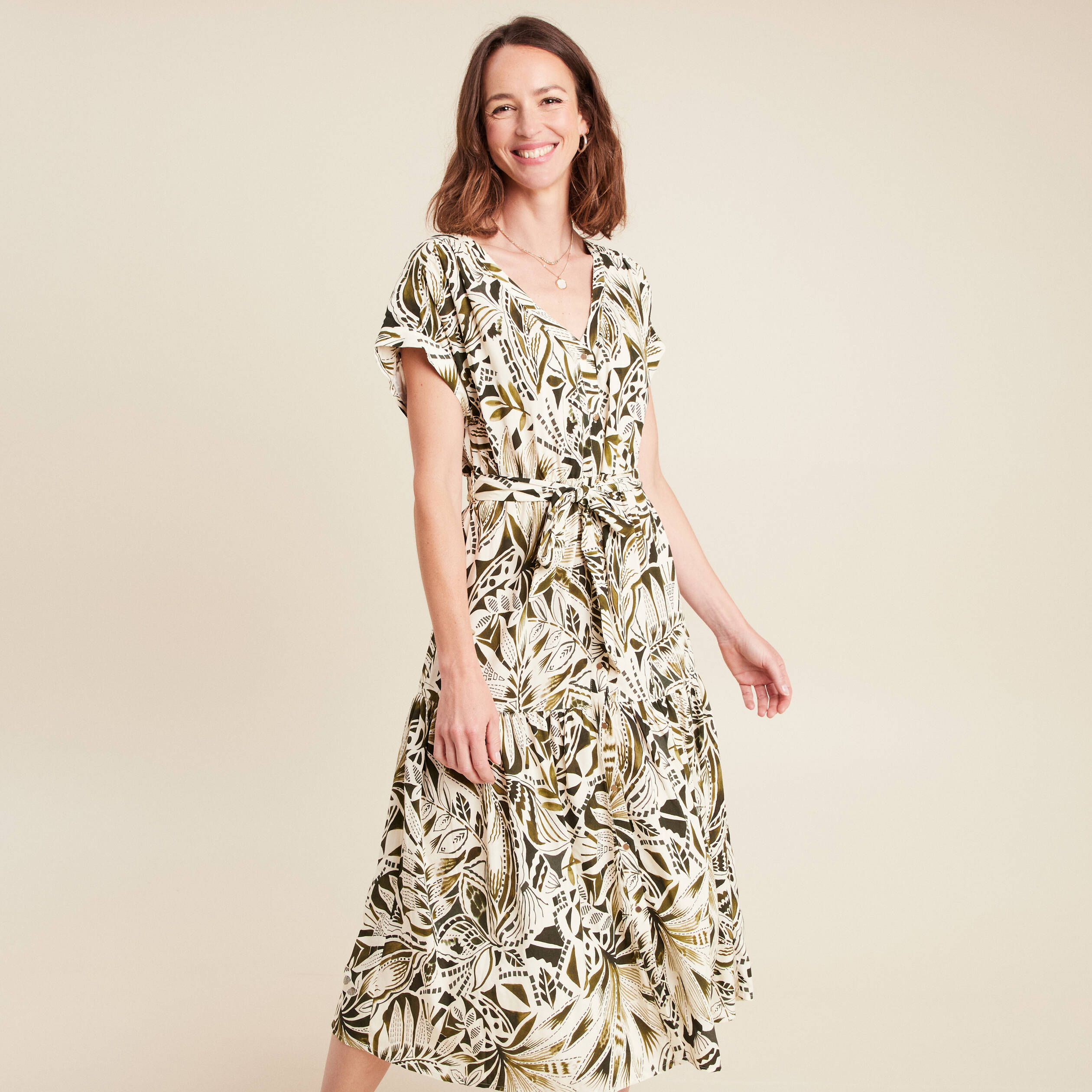 robe longue evasee col v manches courtes vert femme robe longue évasée col v manches courtes vert femme