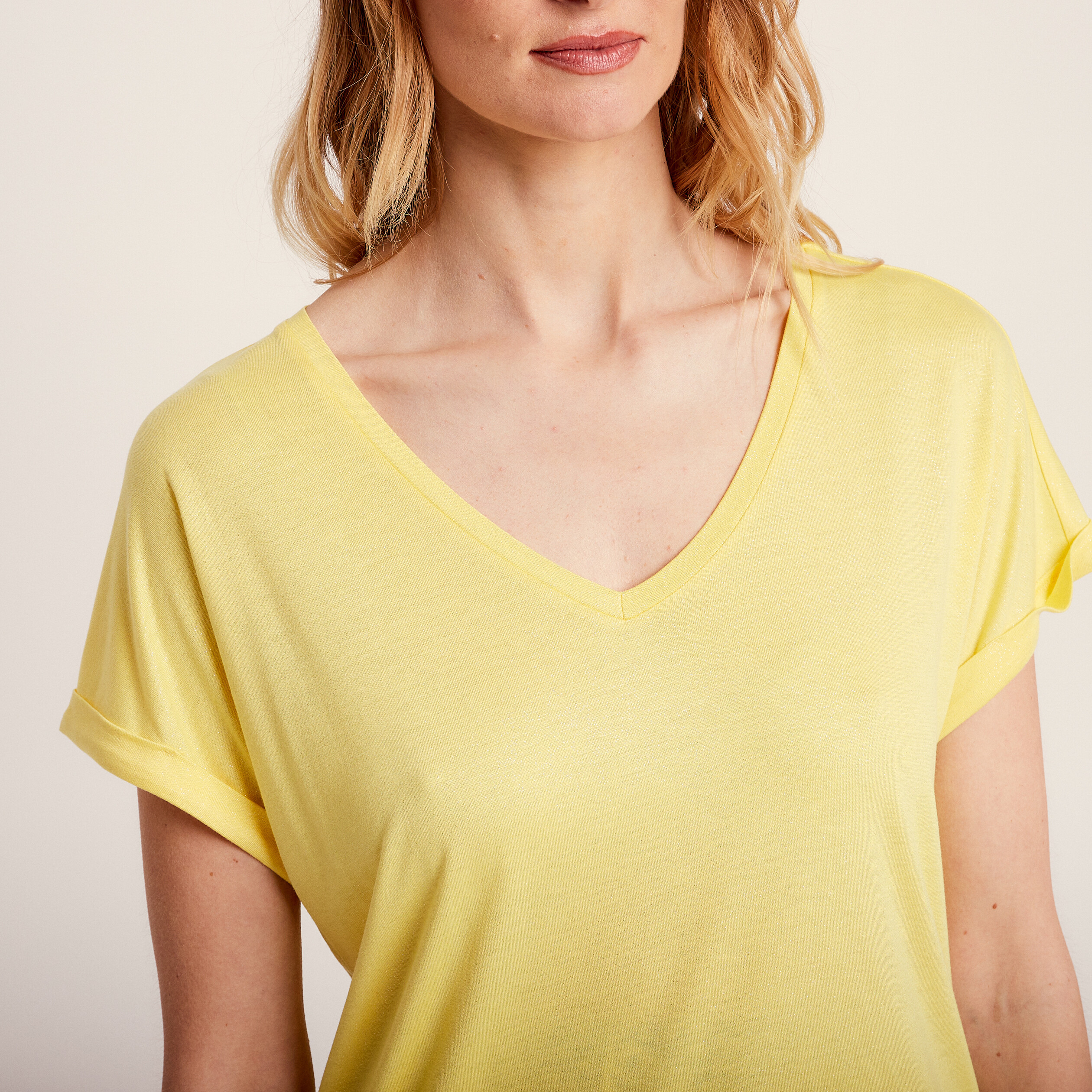 t shirt manches courtes jaune fonce femme T-shirt manches courtes jaune foncé femme