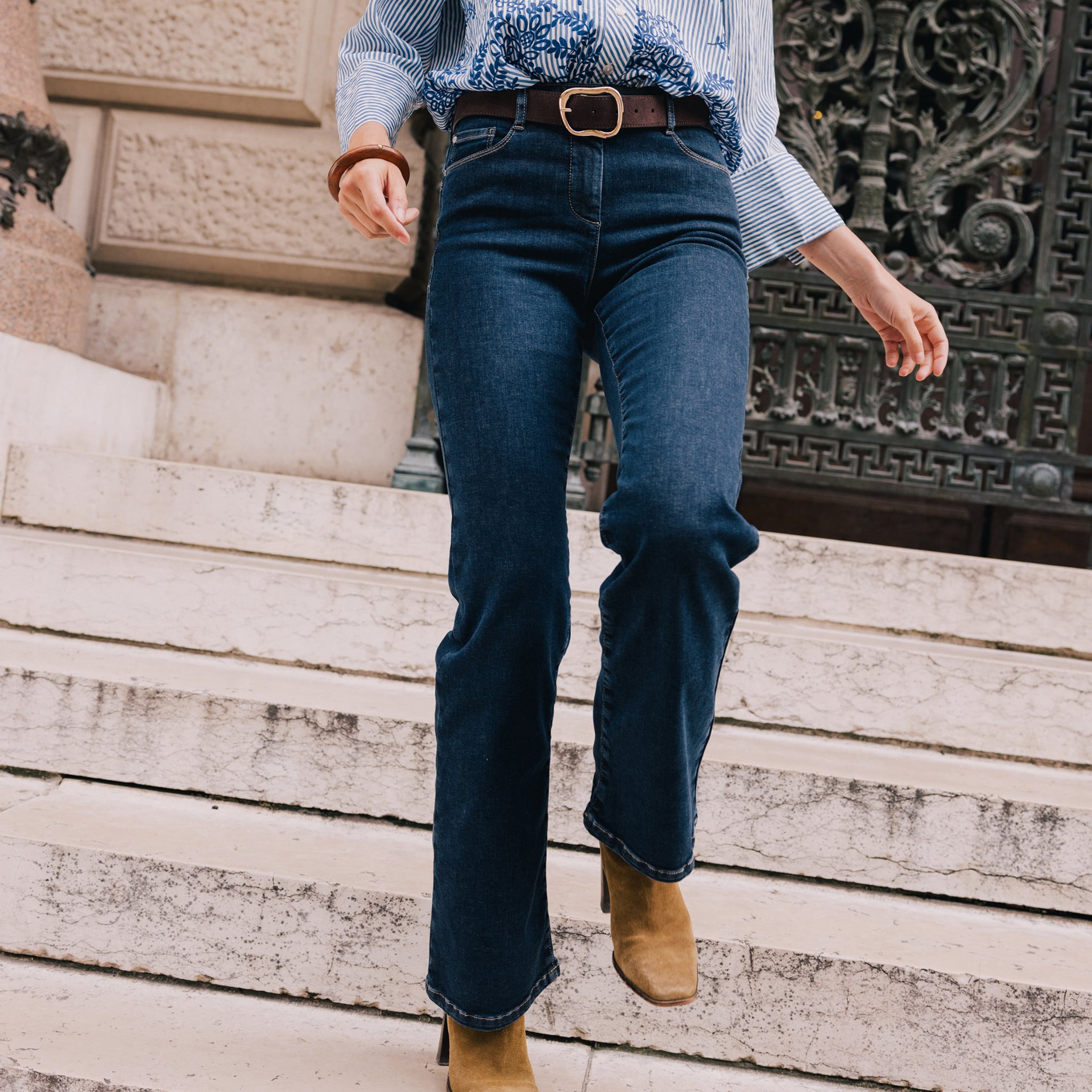 Jean magique L'Unique coupe bootcut denim brut femme