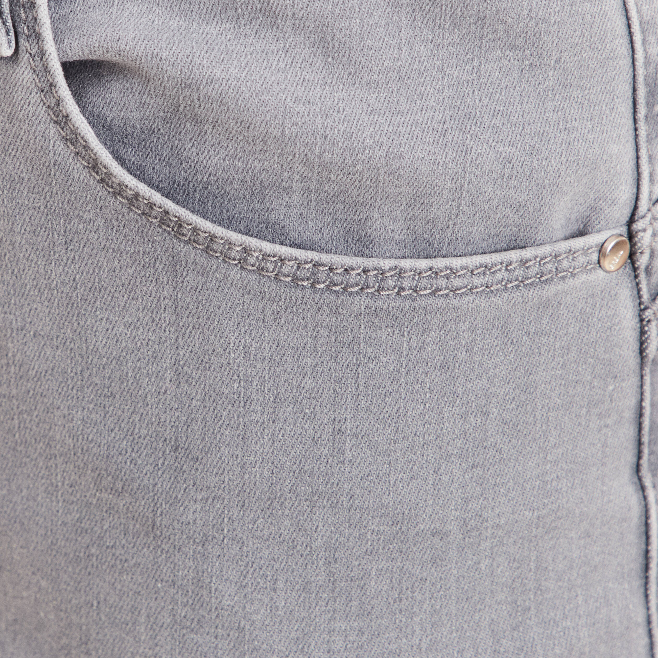 Jean magique L'Unique coupe ajust&eacute;e denim gris femme