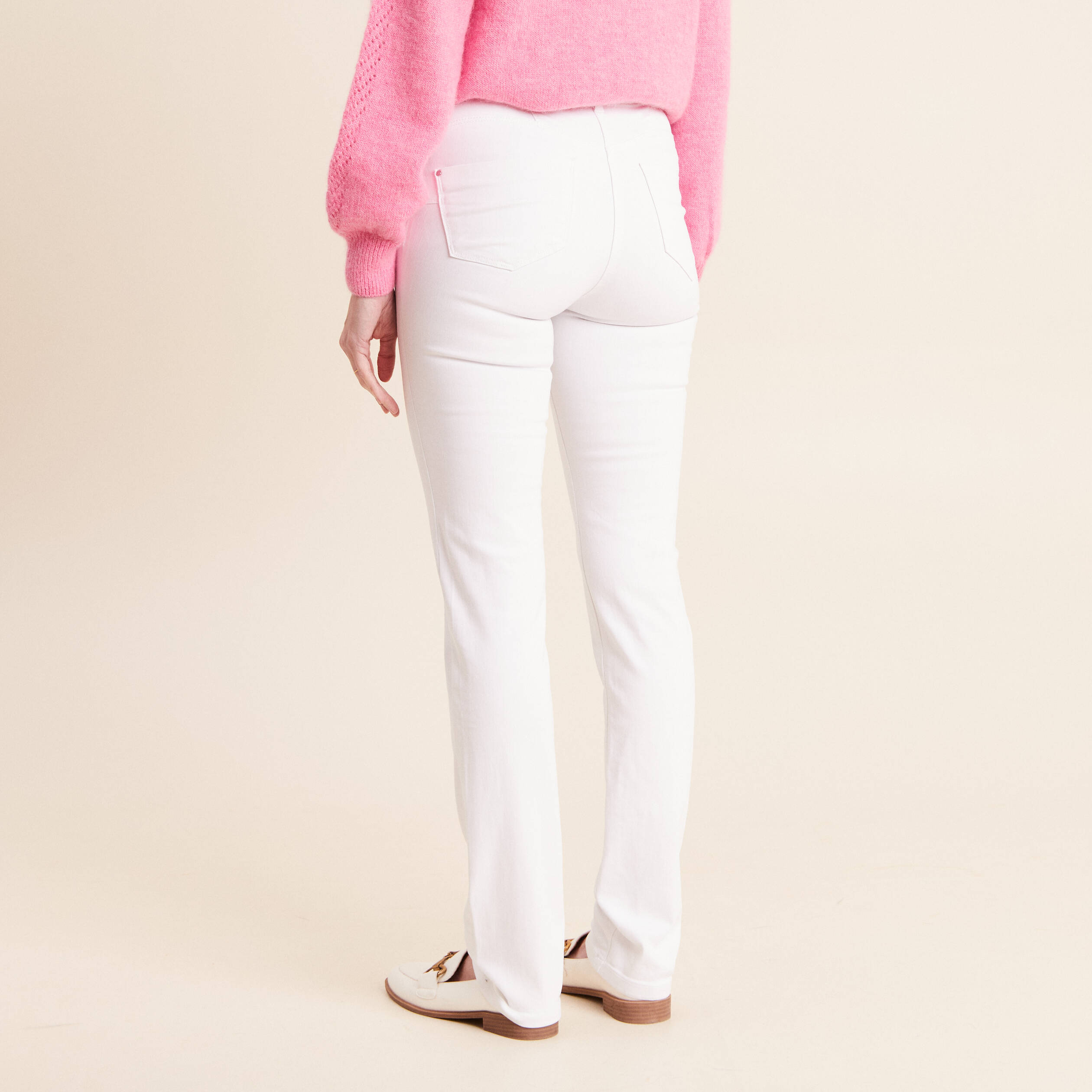 Jean coupe ajust&eacute;e long blanc femme