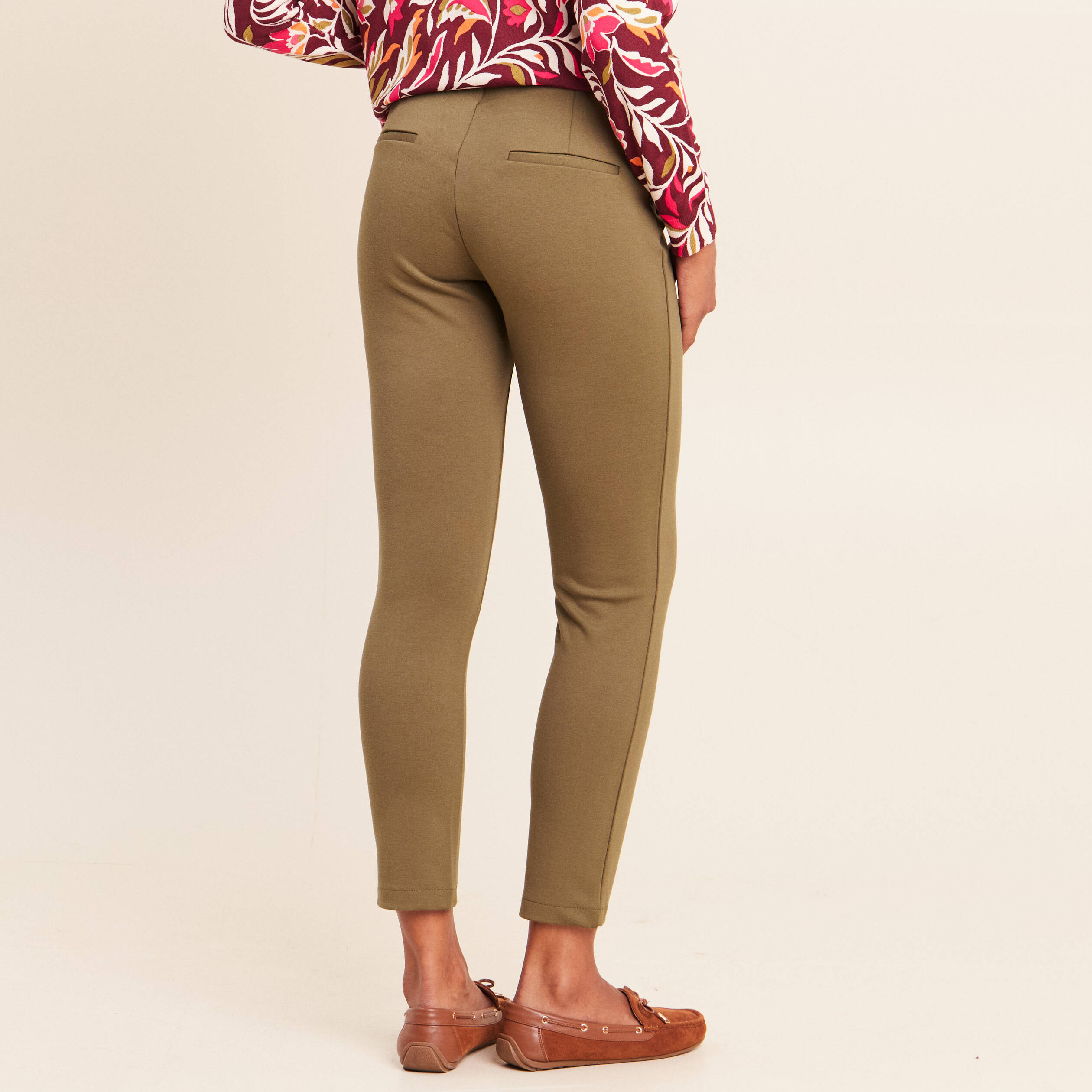 Legging 7/8&egrave;me taille bascul&eacute;e en maille vert kaki femme