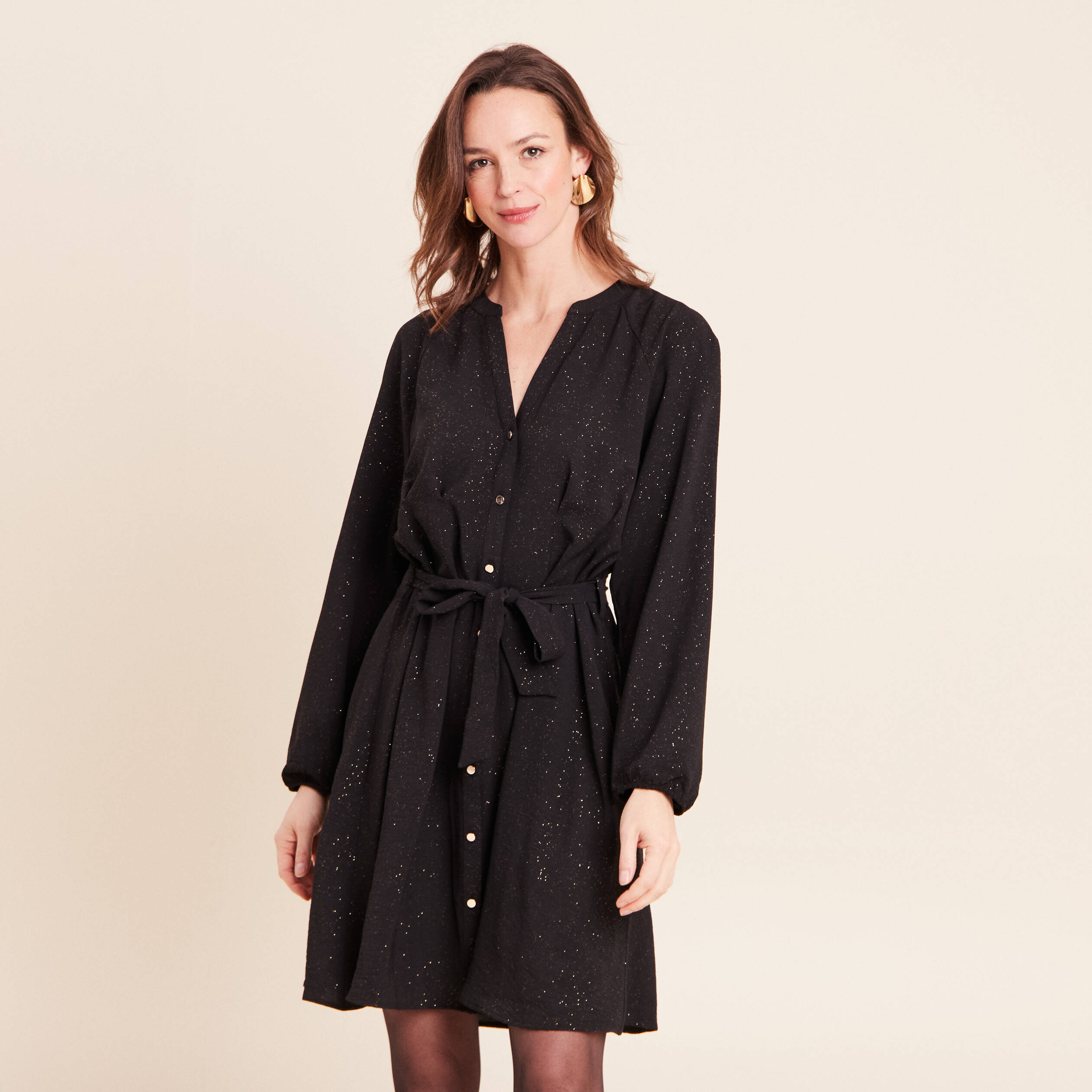 Robe courte col tunisien &agrave; paillettes noir femme