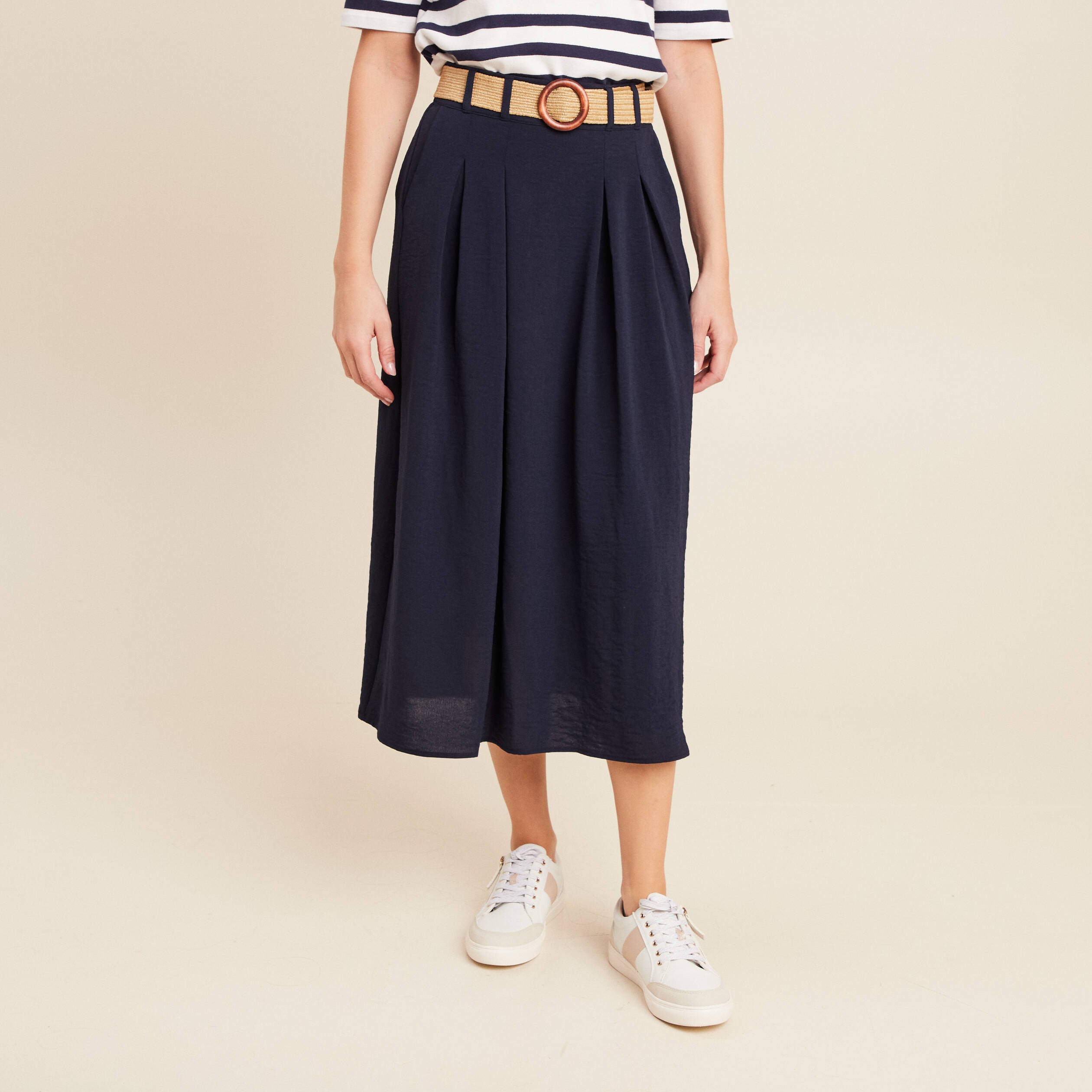 Jupe longue &eacute;vas&eacute;e ceintur&eacute;e bleu fonc&eacute; femme