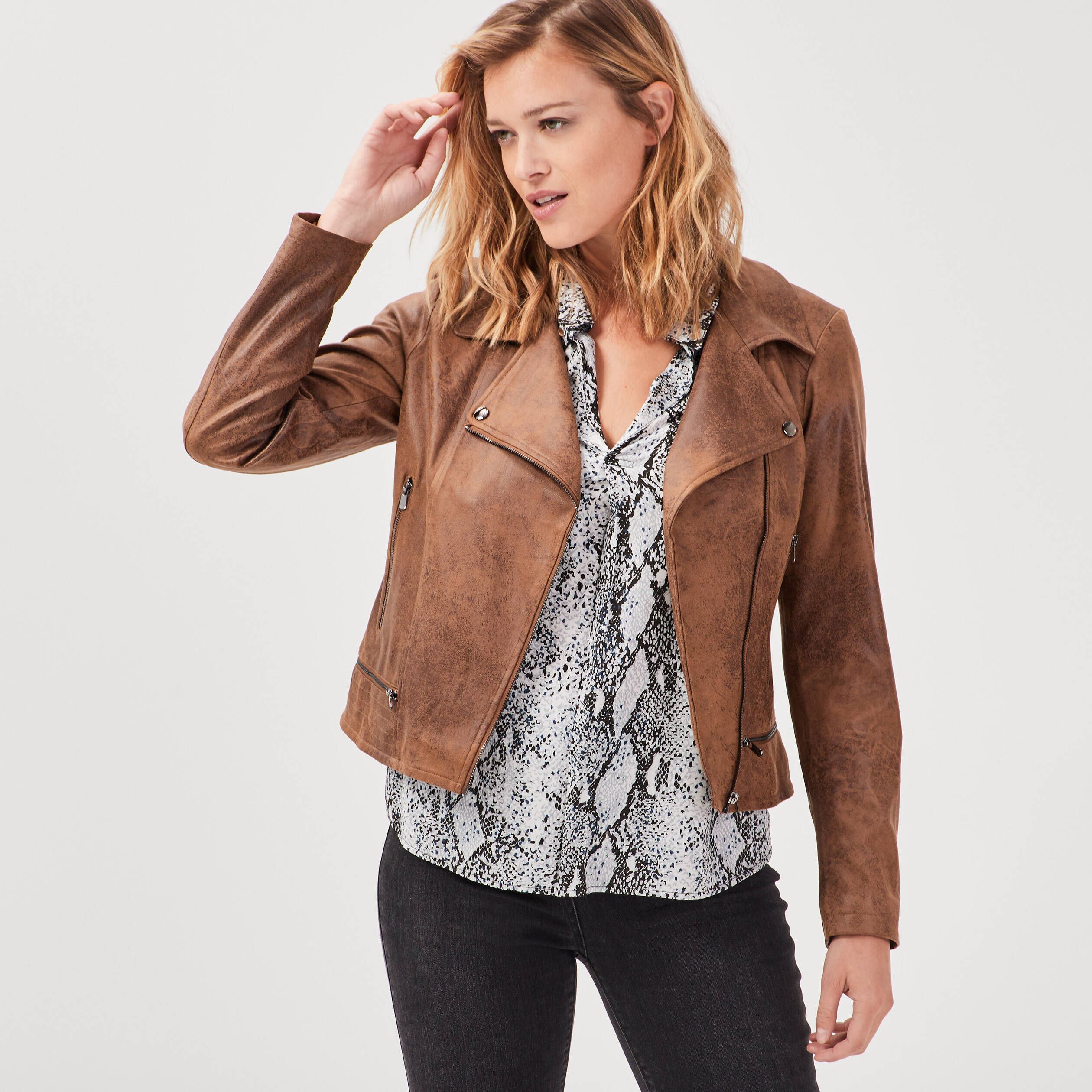 Veste biker en cuir zippée