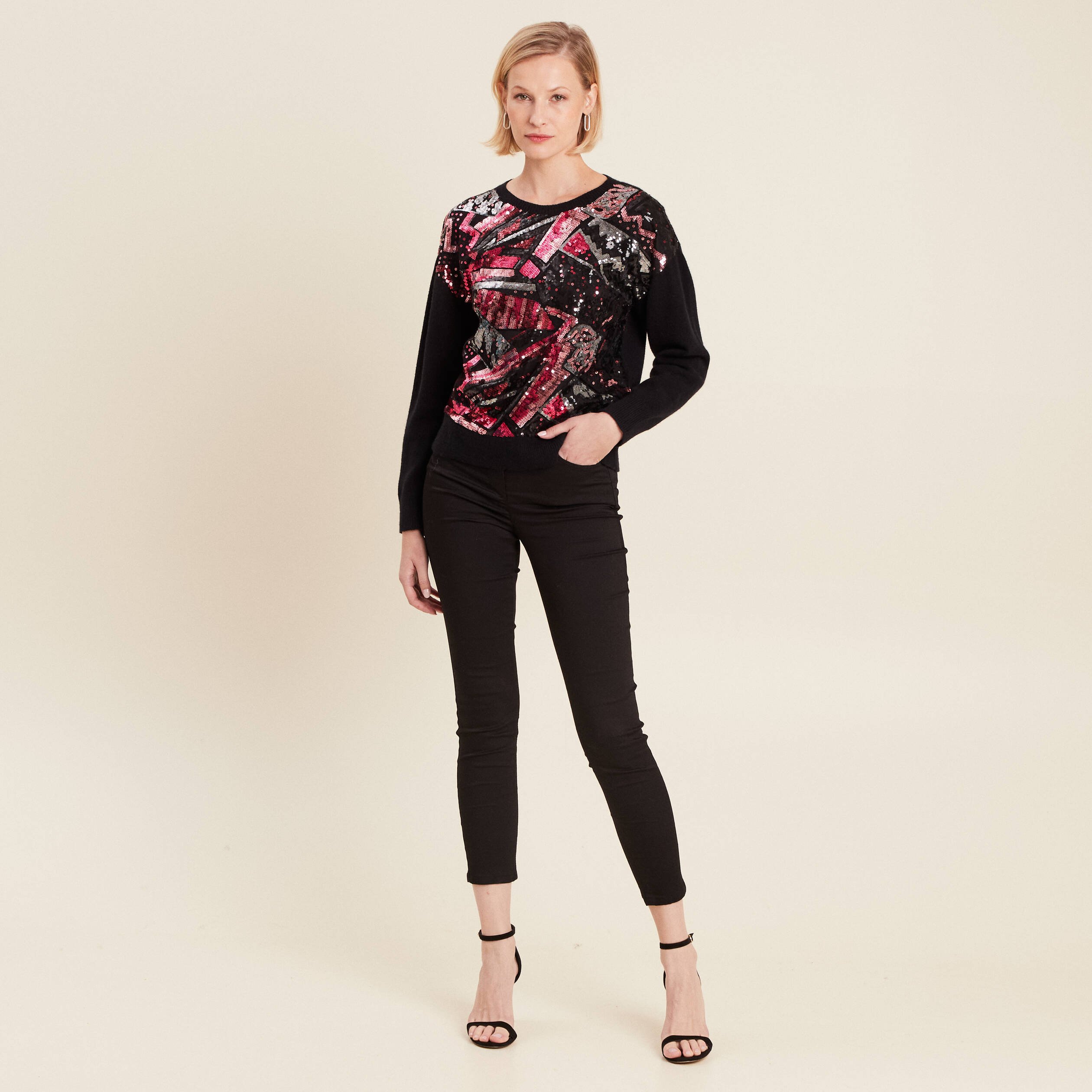 Pantalon ajusté détails strass noir femme
