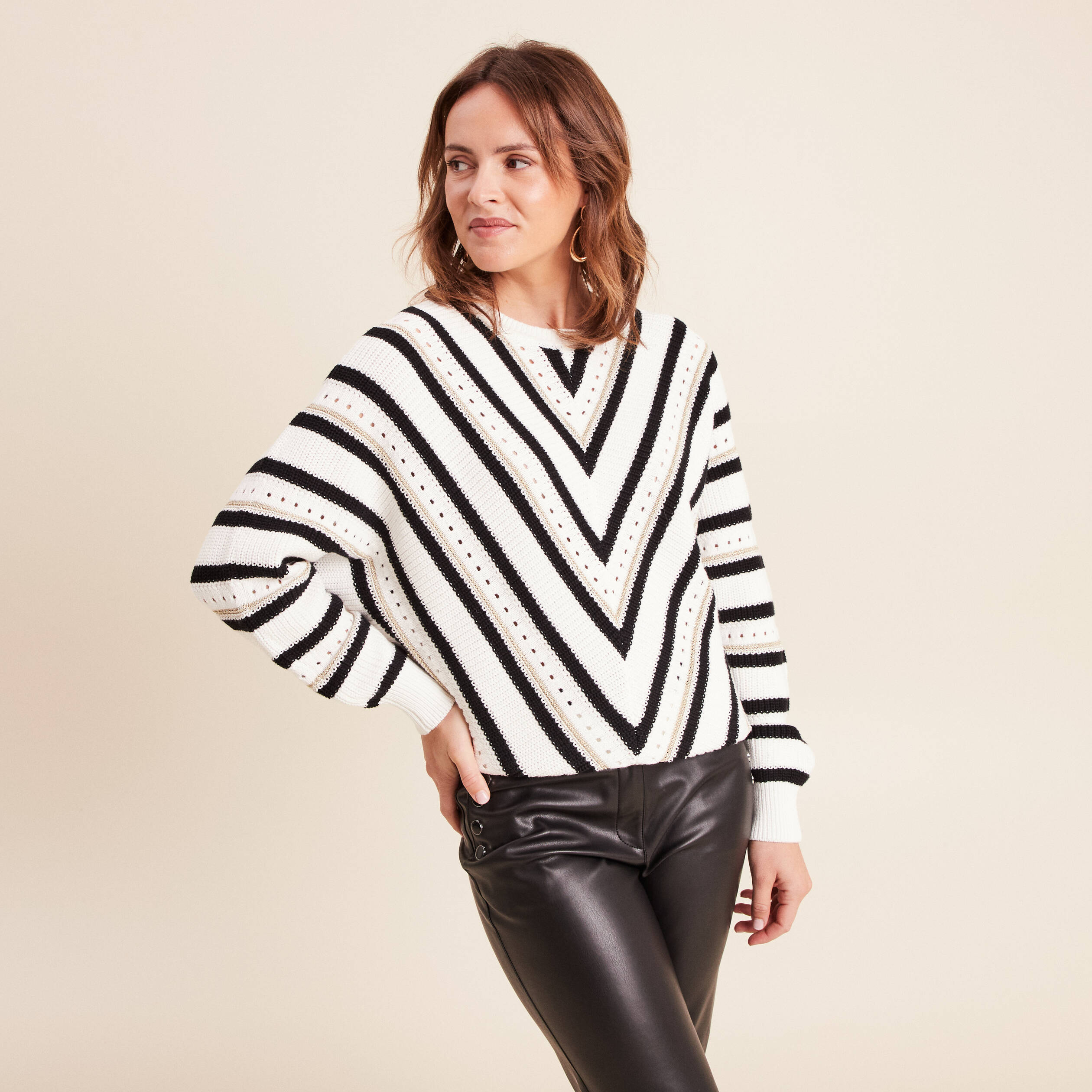 Pull col rond manches longues noir femme