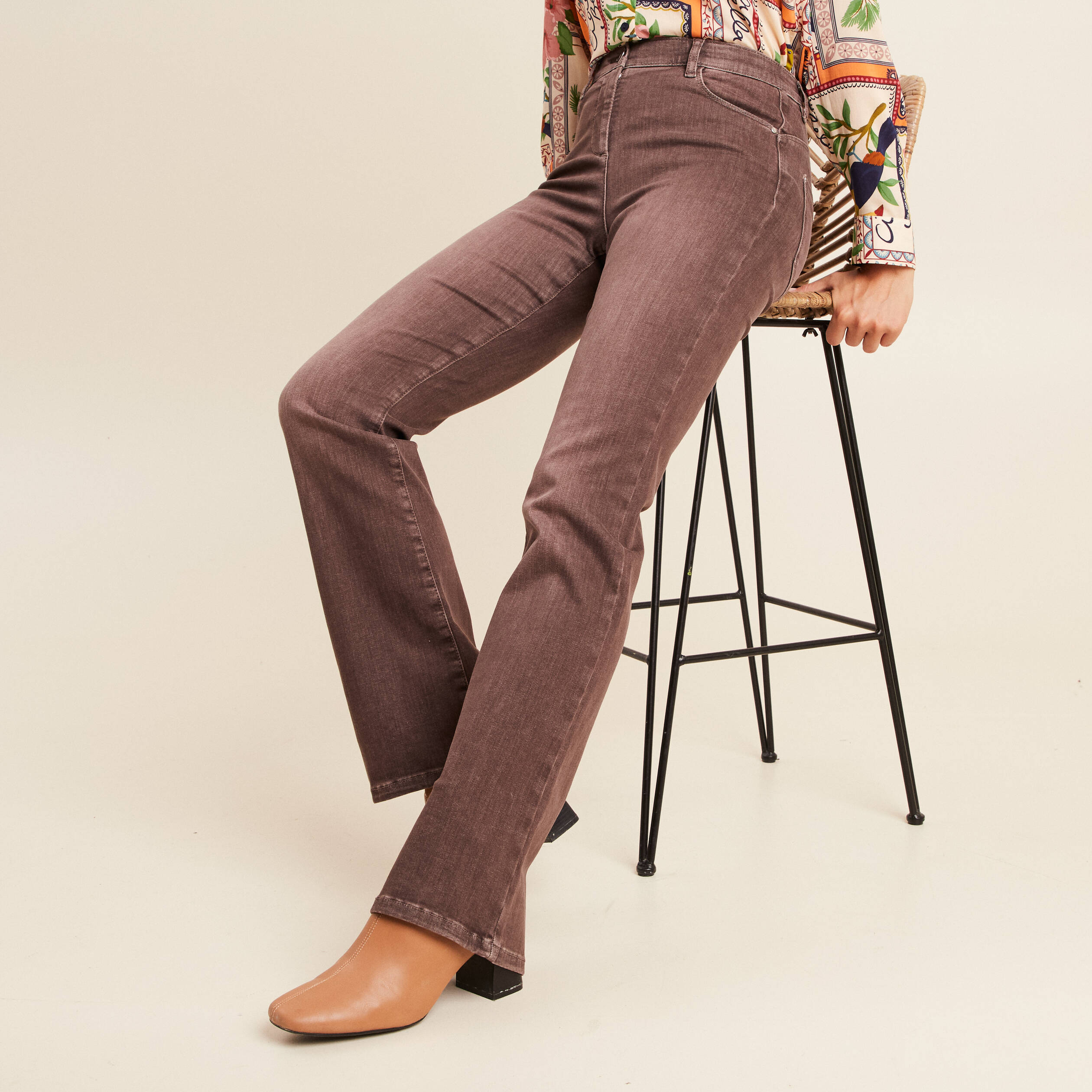 Jean magique L'Unique coupe bootcut marron clair femme