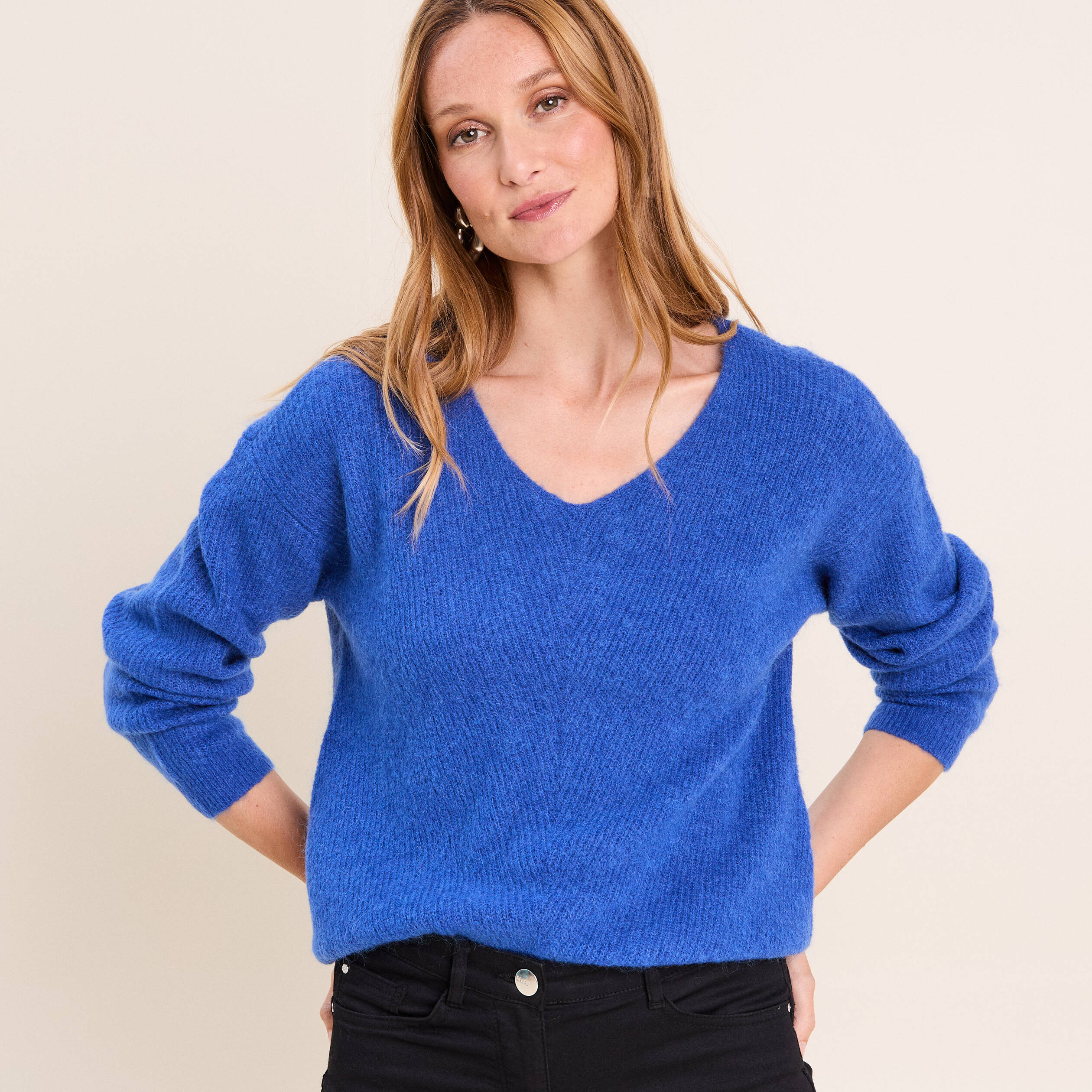 Pull col v bleu electrique femme