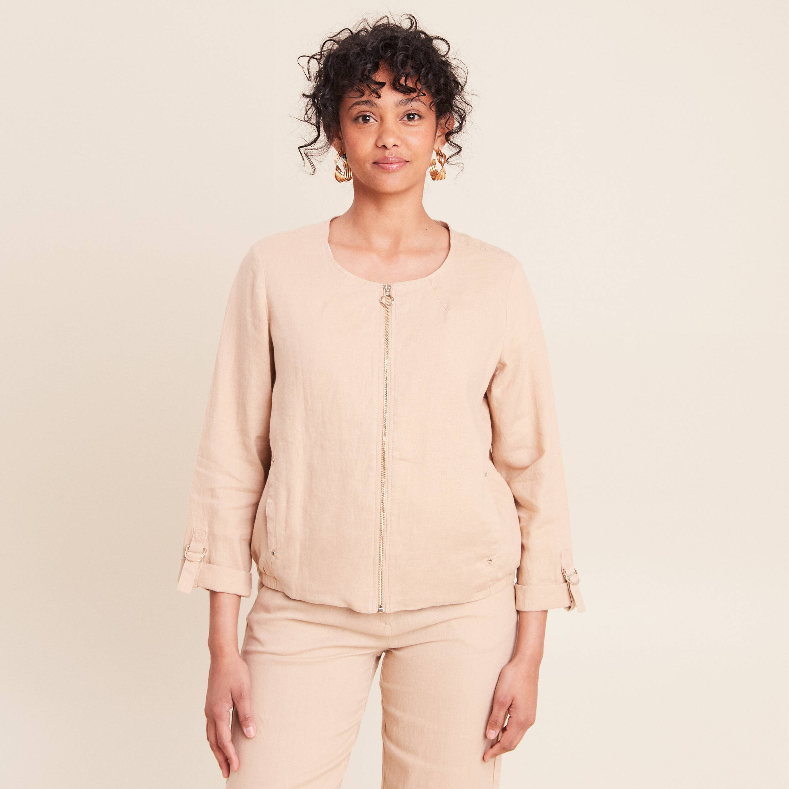 Veste bas resserr&eacute; aspect lin sable femme