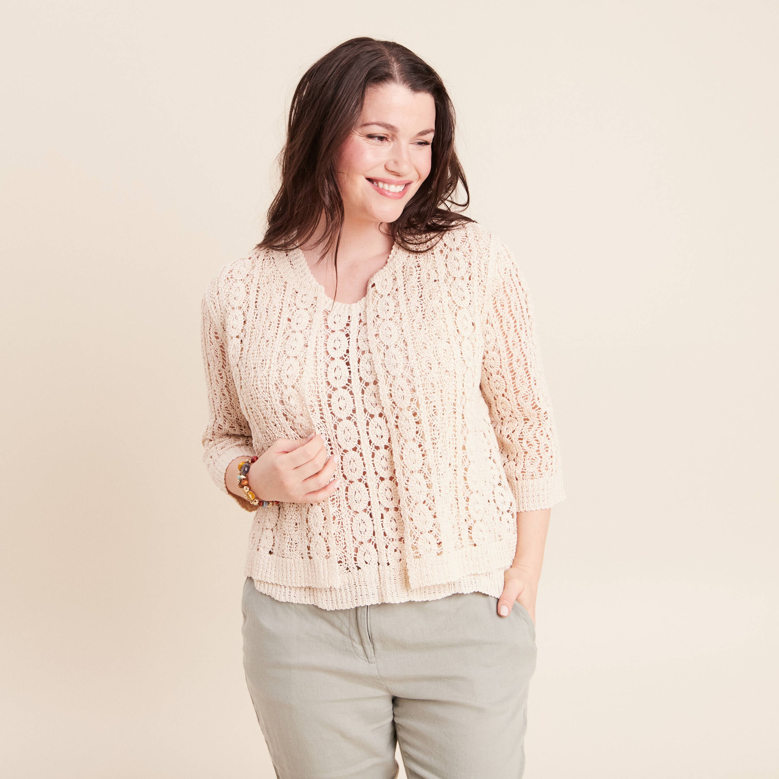 Gilet manches 3/4 ajour&eacute; ecru femme