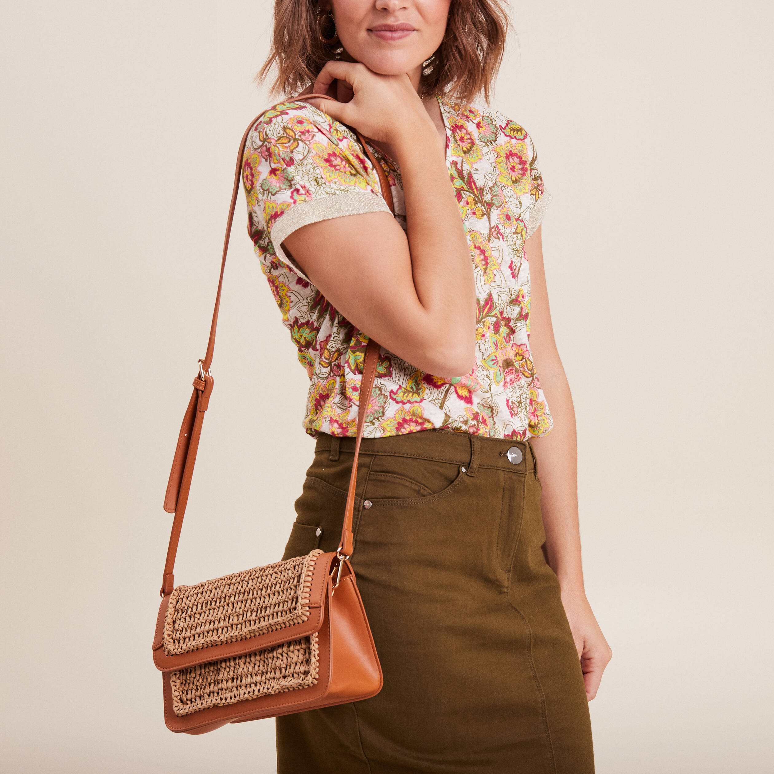 sac rectangulaire tresse beige femme Sac rectangulaire tressé beige femme