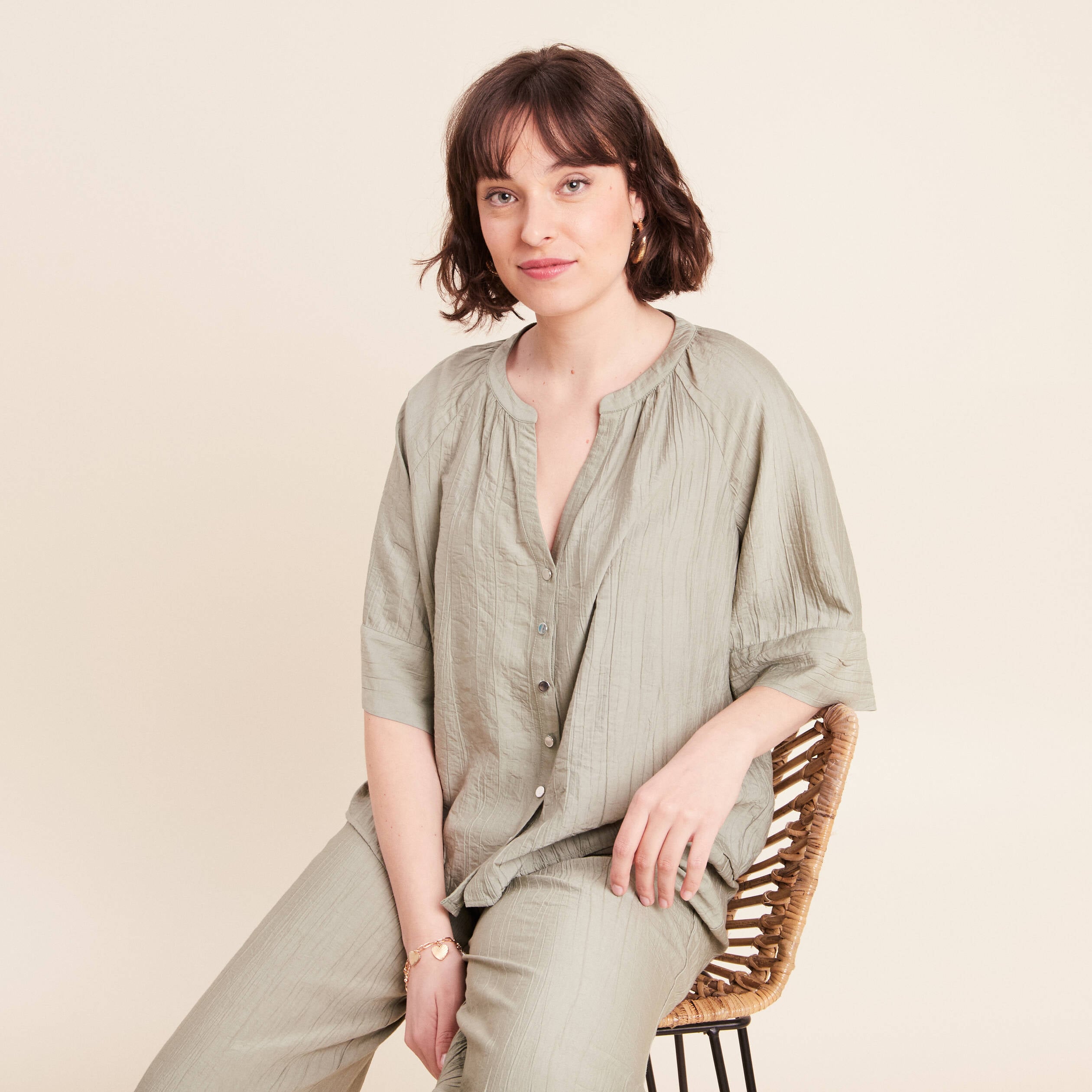 Blouse ample col v manches 3/4 vert clair femme