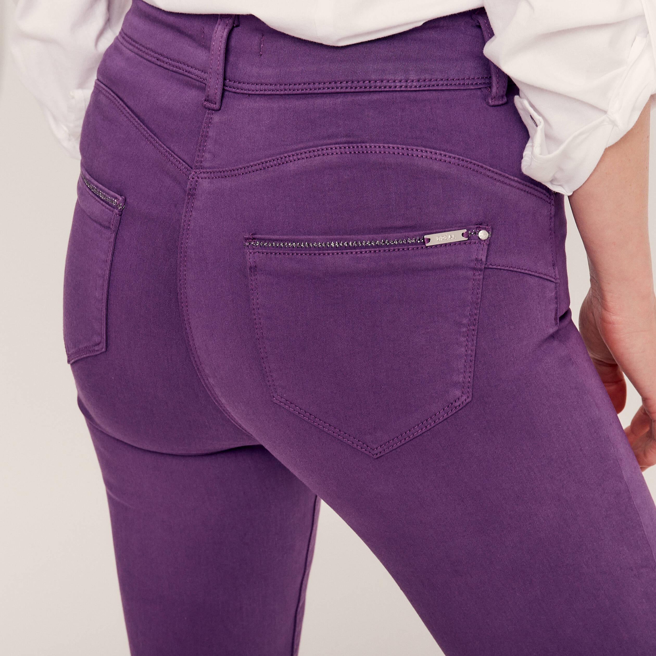 jean ajuste 78eme violet fonce femme Jean ajusté 7/8ème violet foncé femme
