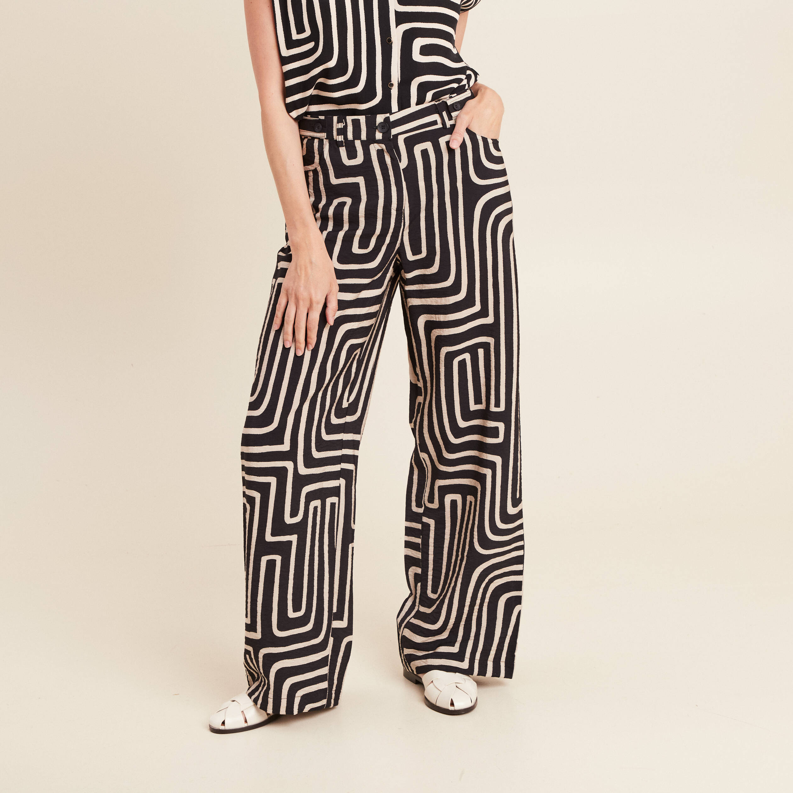 pantalon flou taille haute noir femme Pantalon flou taille haute noir femme