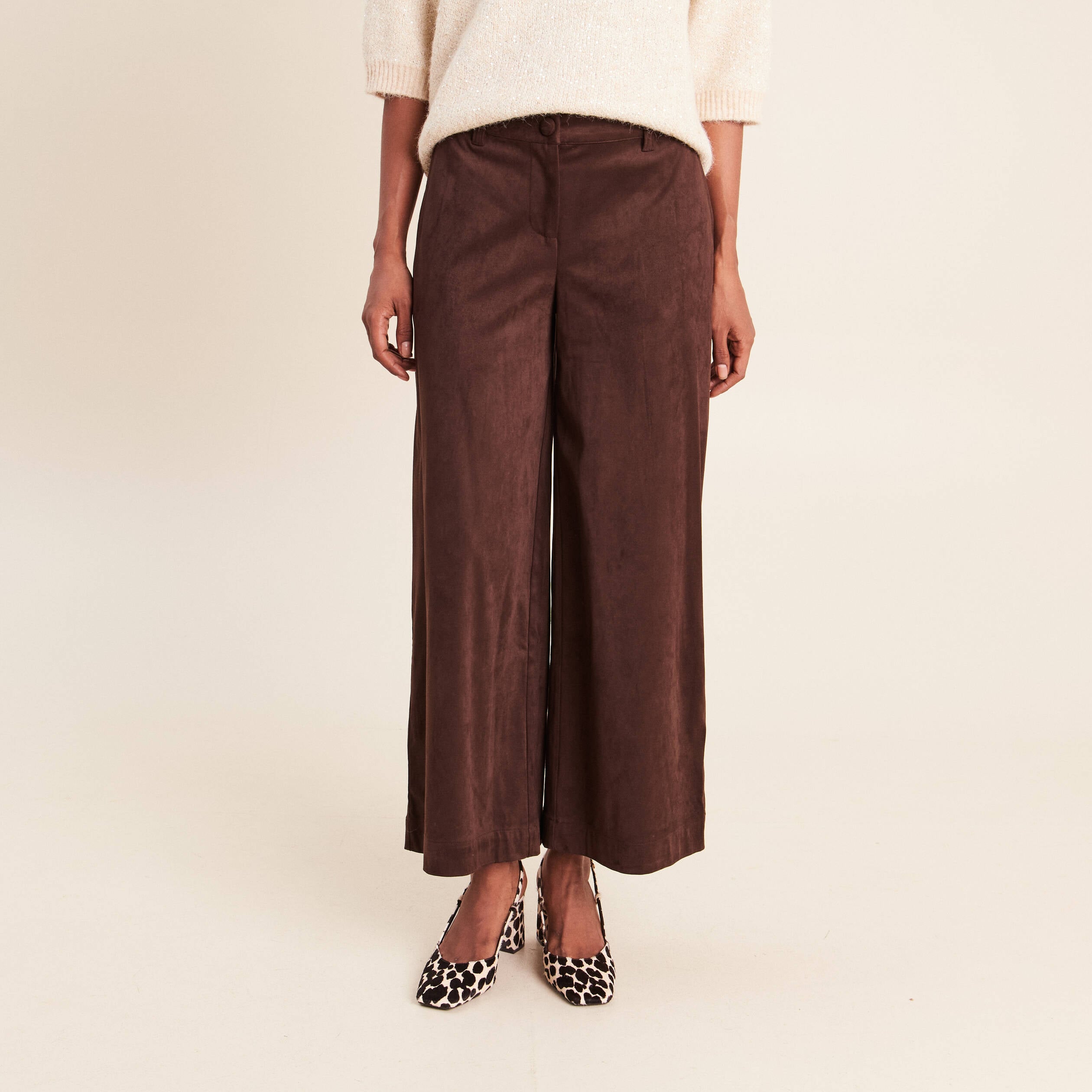 Pantalon large 7/8&egrave;me aspect daim marron fonc&eacute; femme