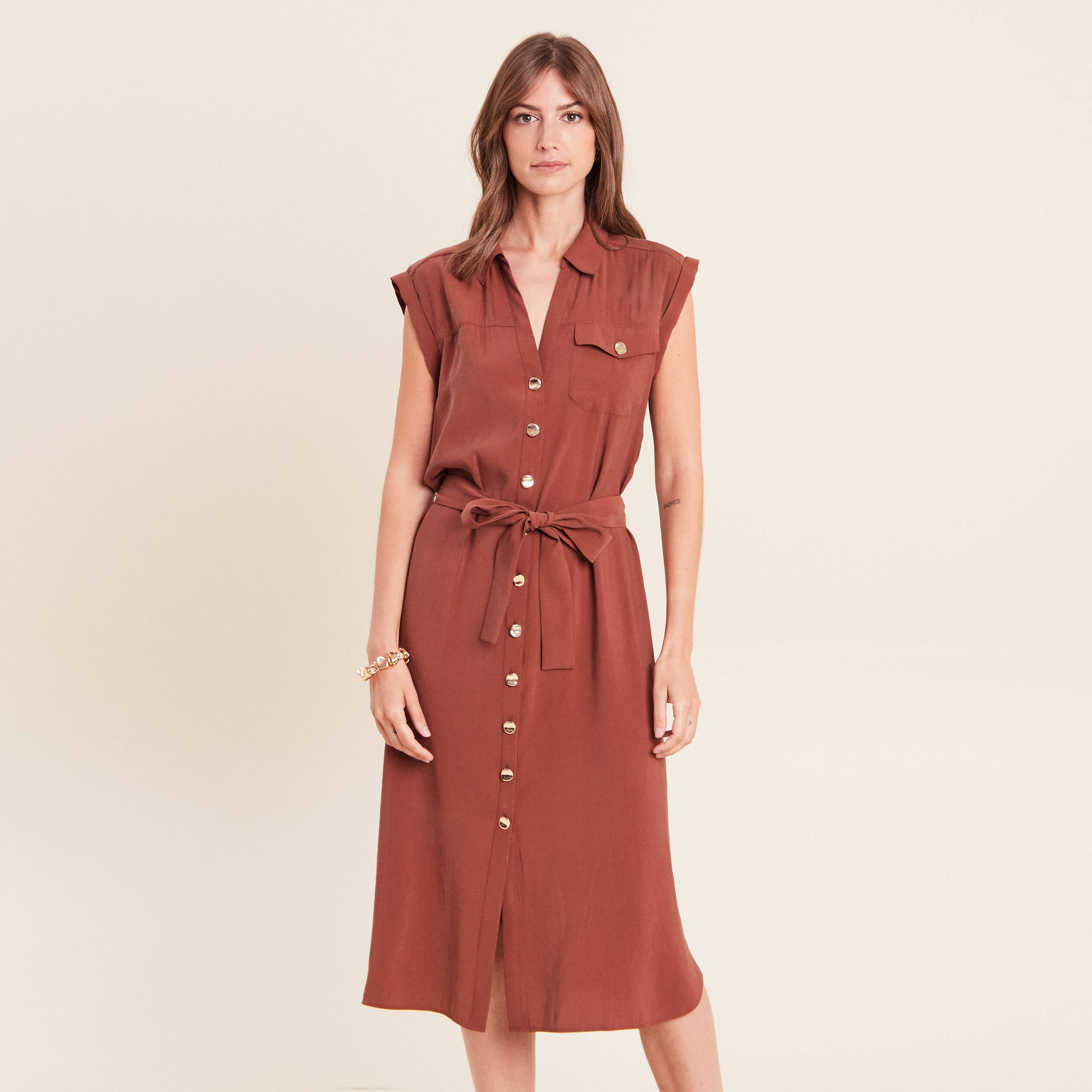 Robe droite col chemise manches courtes marron femme