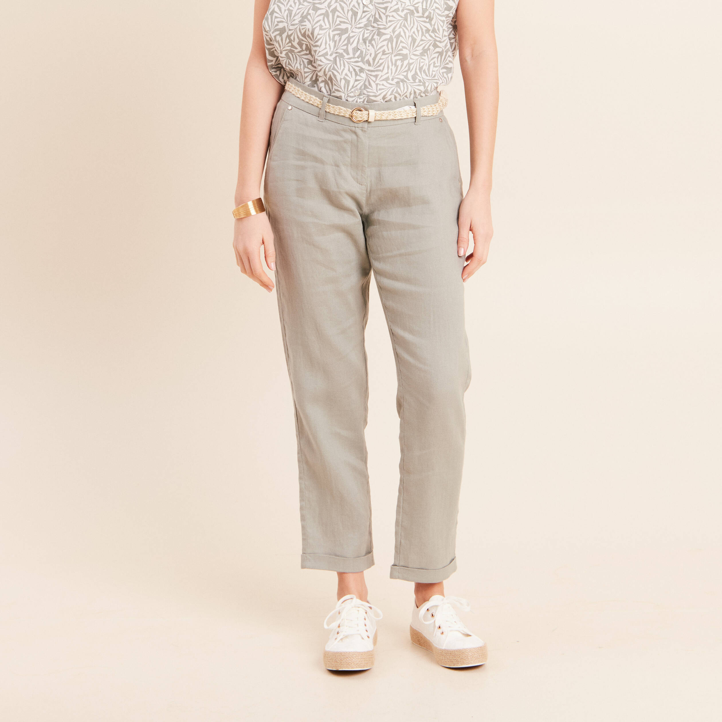 Pantalon coupe chino en lin ceintur&eacute; vert clair femme