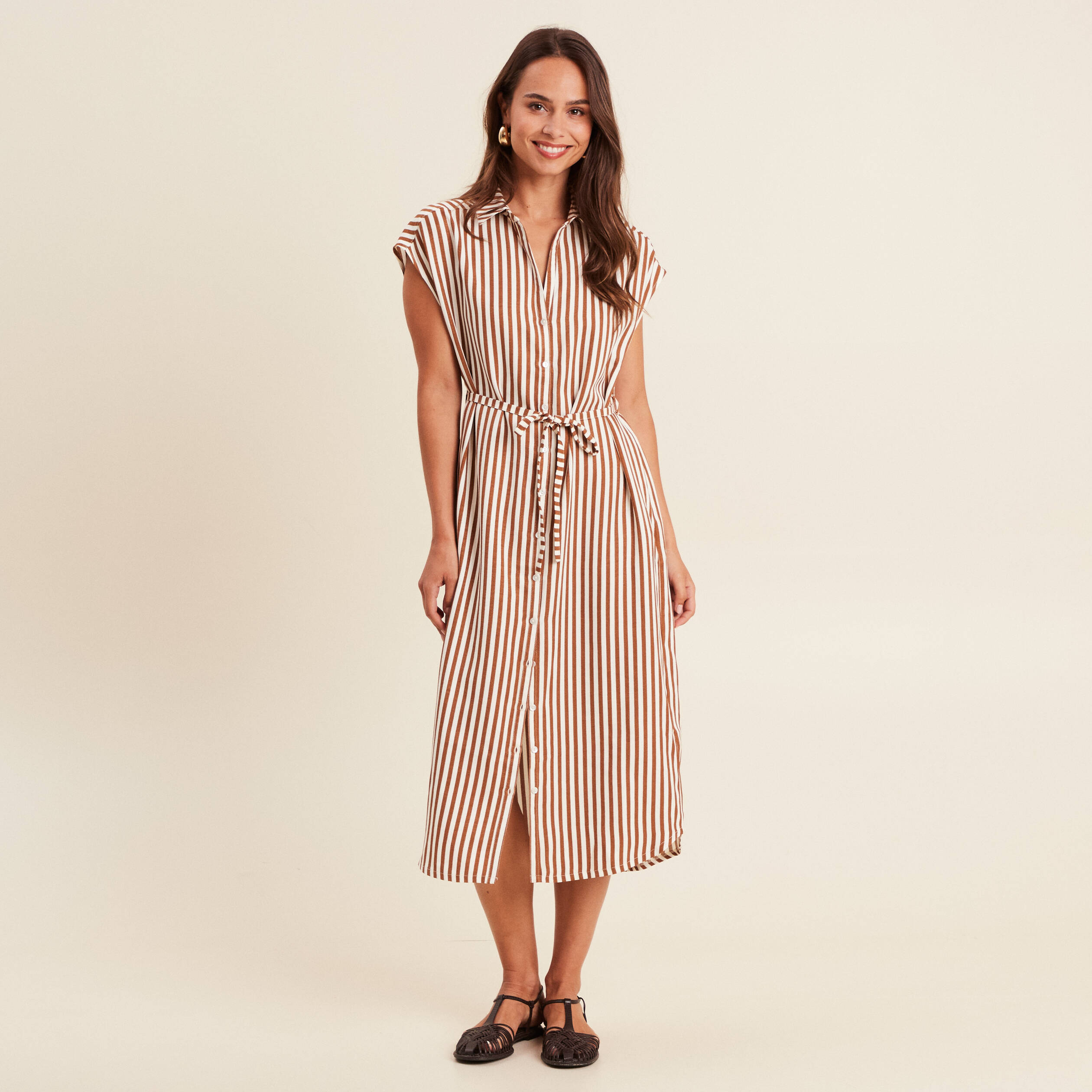 robe droite fluide col chemise blanc femme Robe droite fluide col chemise blanc femme